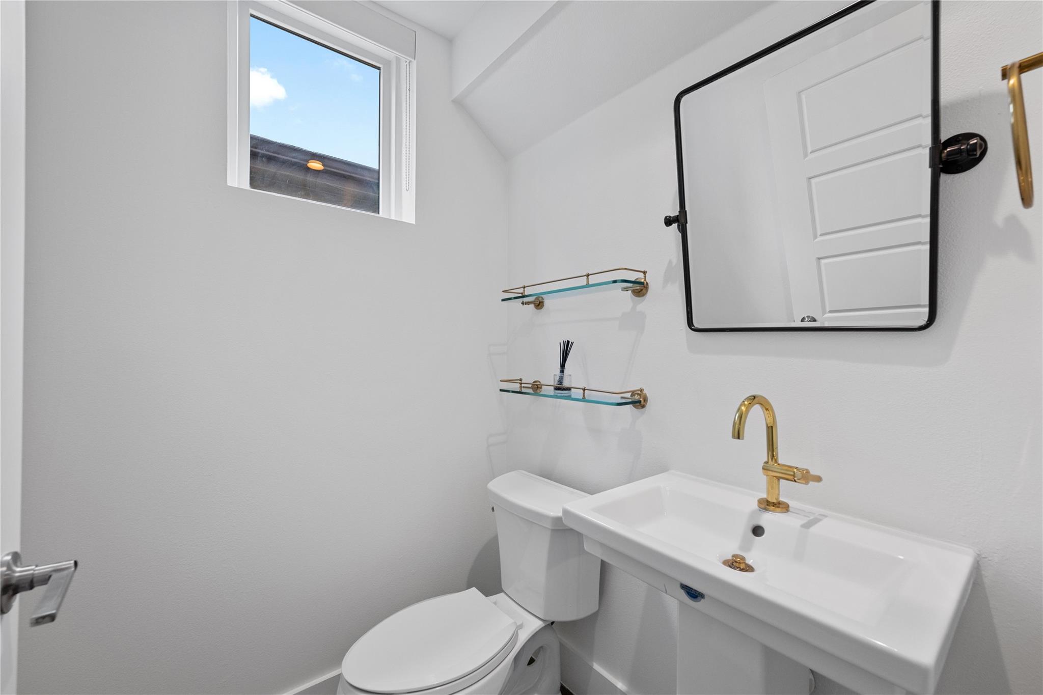 1303 Azie Morton Rd # 3, Austin, TX 78704