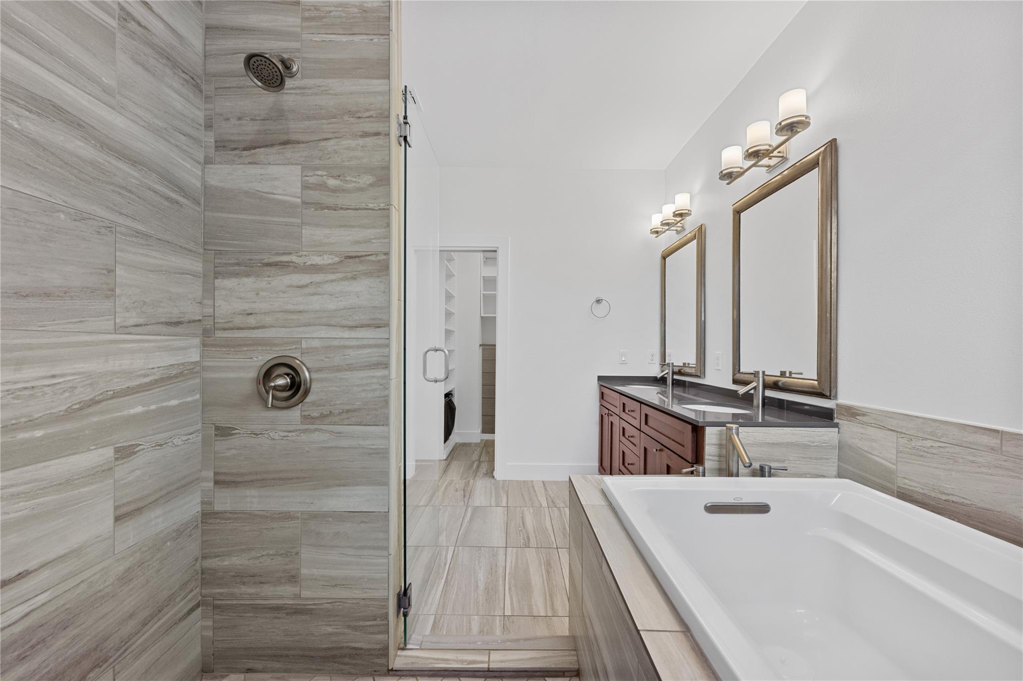 1303 Azie Morton Rd # 3, Austin, TX 78704