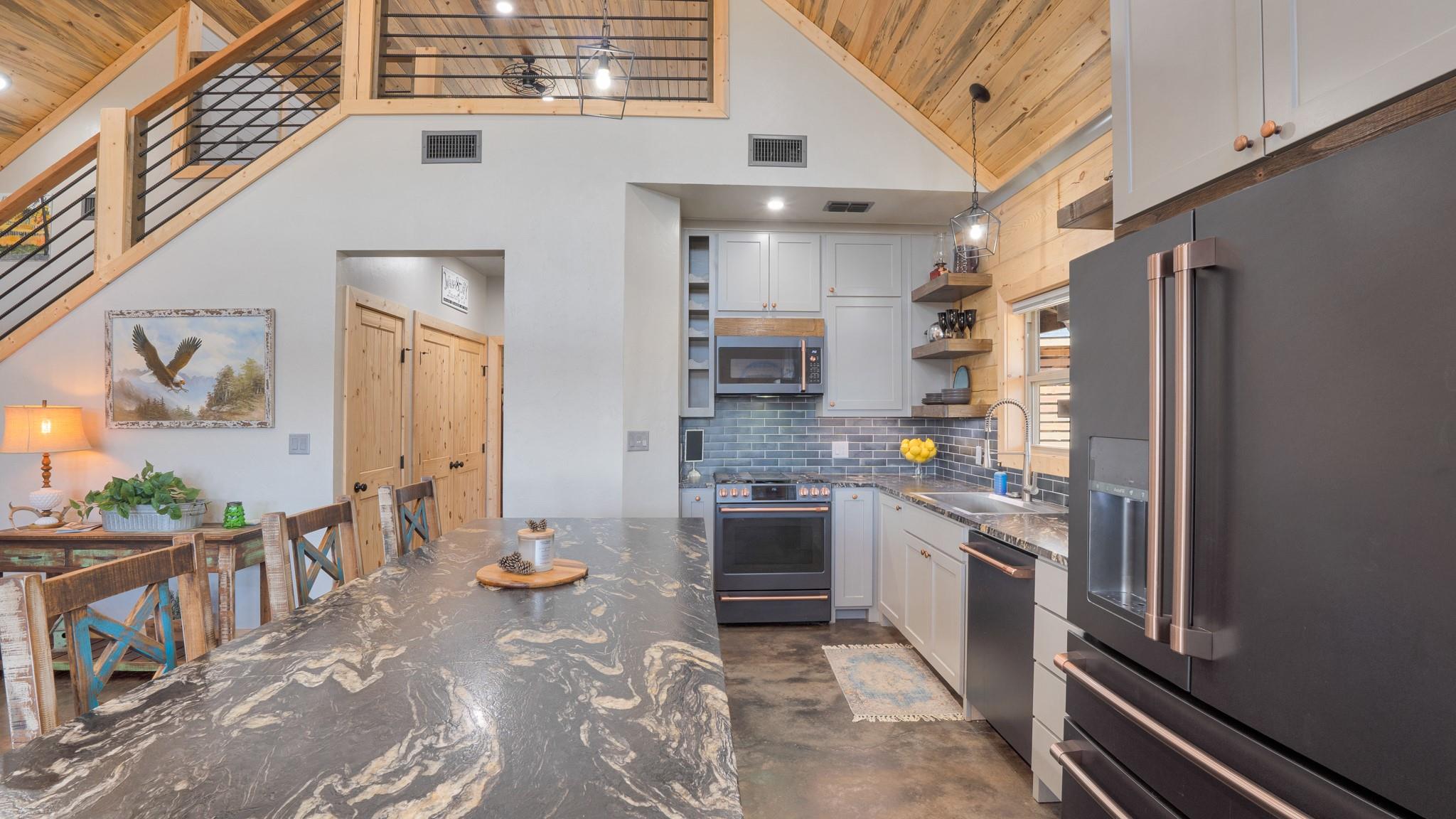 537 County Road 1596, Avinger, TX 75630