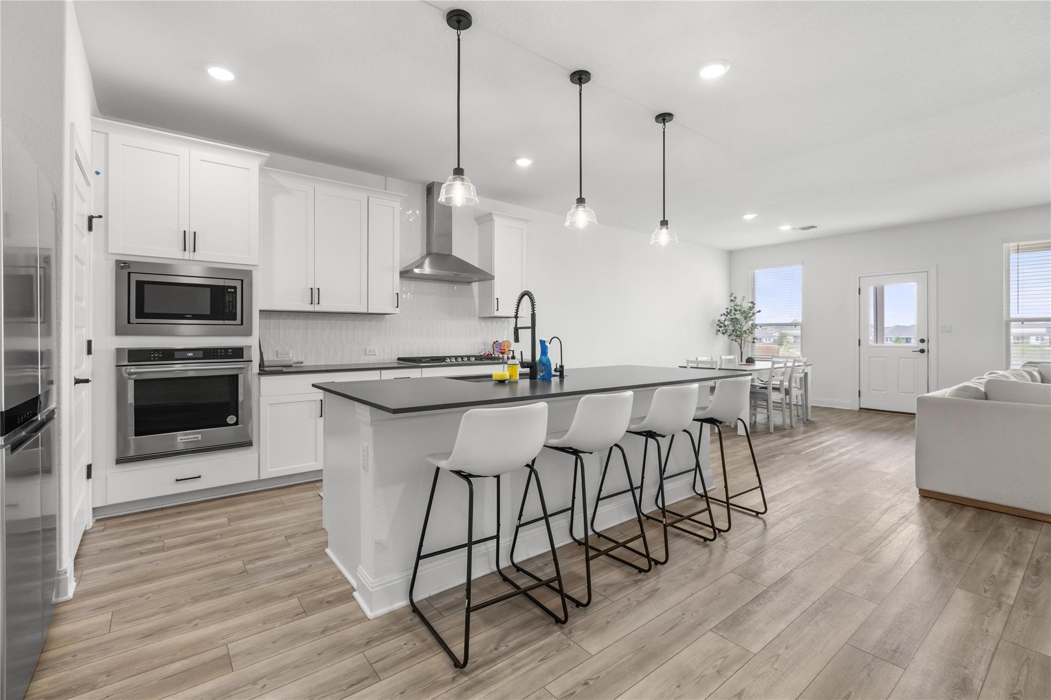 12120 Paseo De Los Lagos Ln, Manor, TX 78653