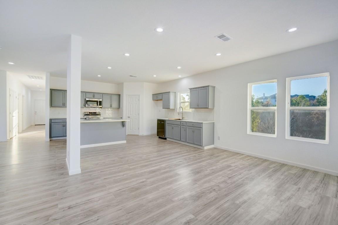 117 Ori Ct, Bastrop, TX 78602