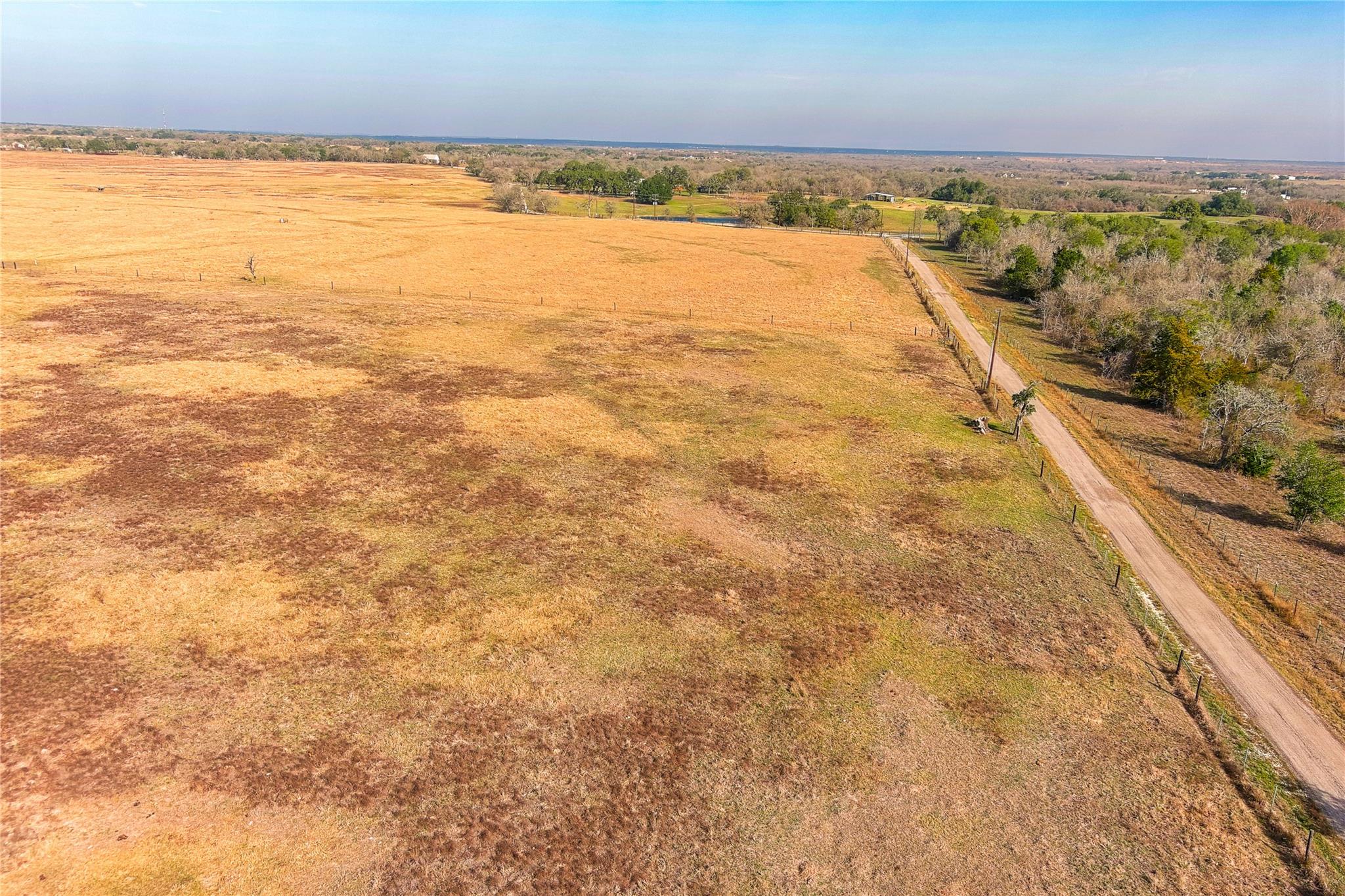 319 R C Ln, Lockhart, TX 78644