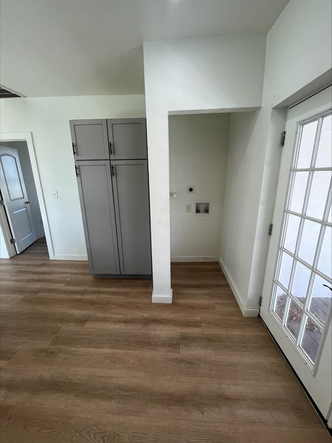 115 W Ila St, Elgin, TX 78621