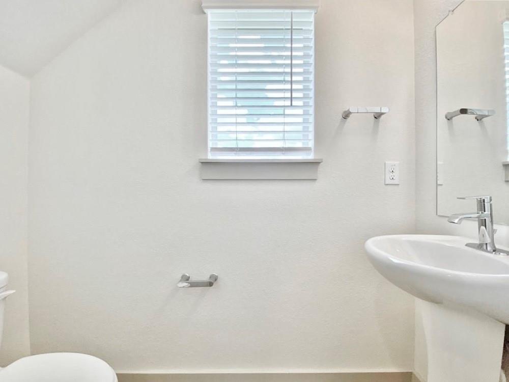 1005 Winnsboro Loop, Round Rock, TX 78664