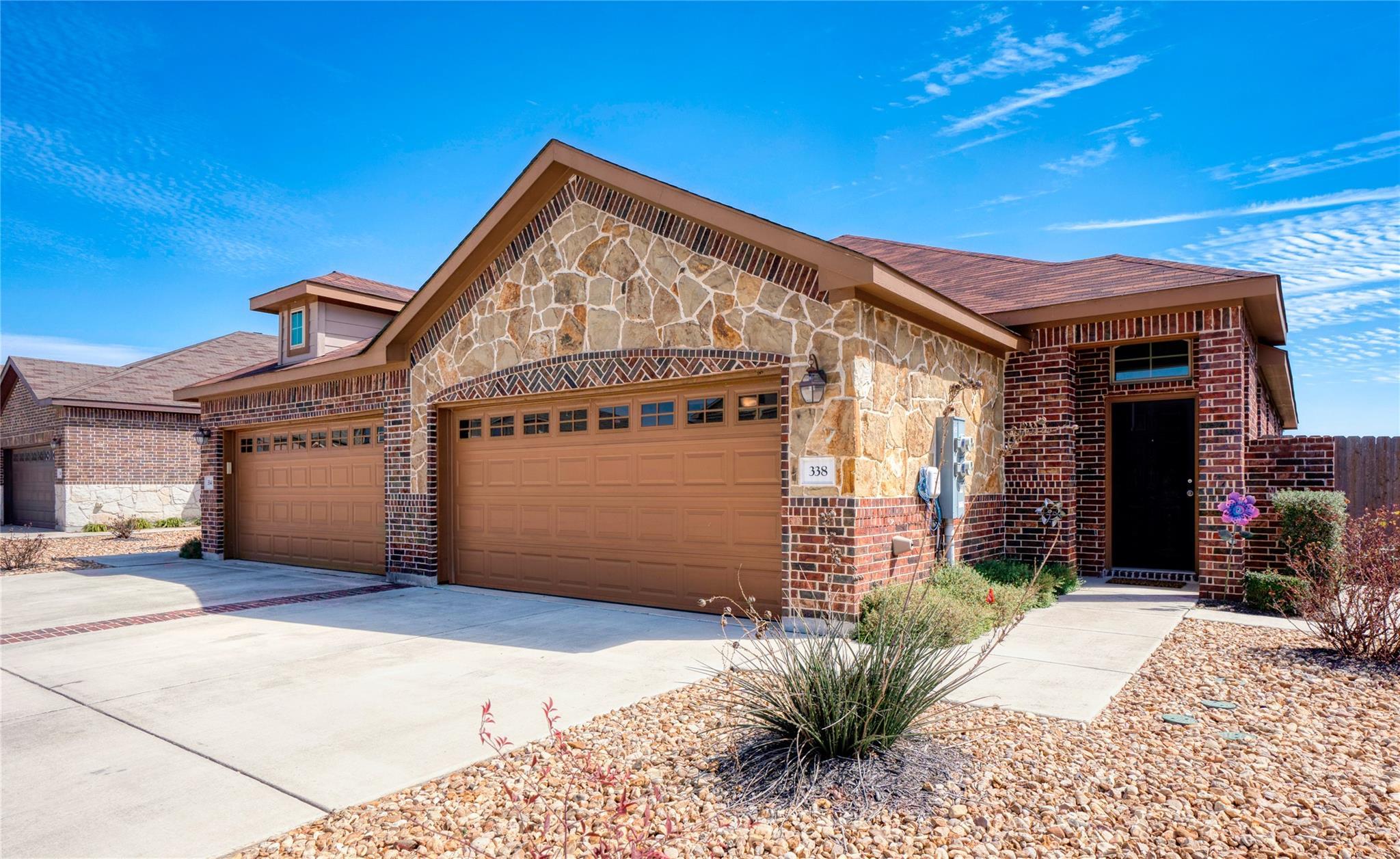 334 Creekside Curve Curv, New Braunfels, TX 78130