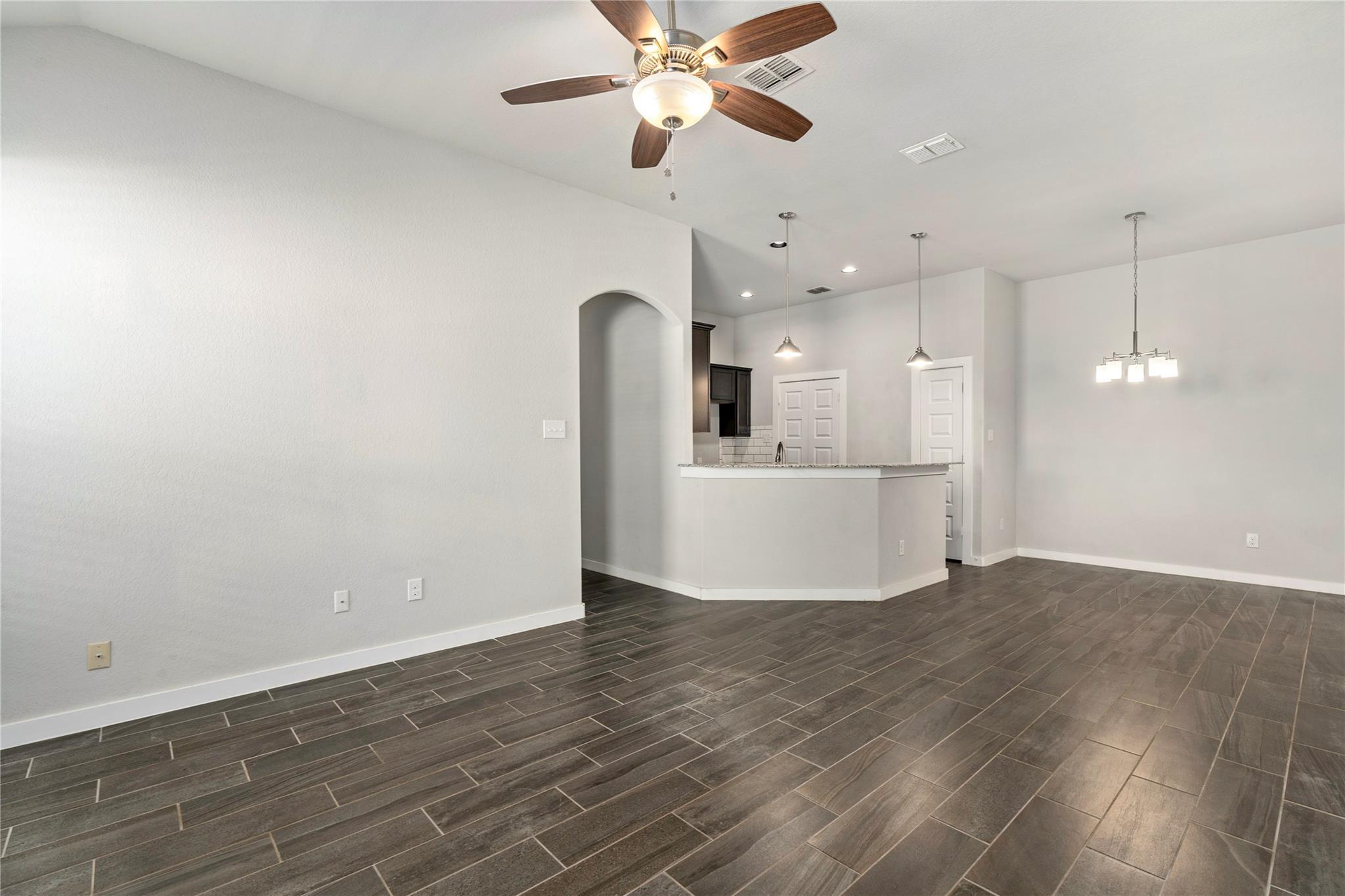 334 Creekside Curve Curv, New Braunfels, TX 78130