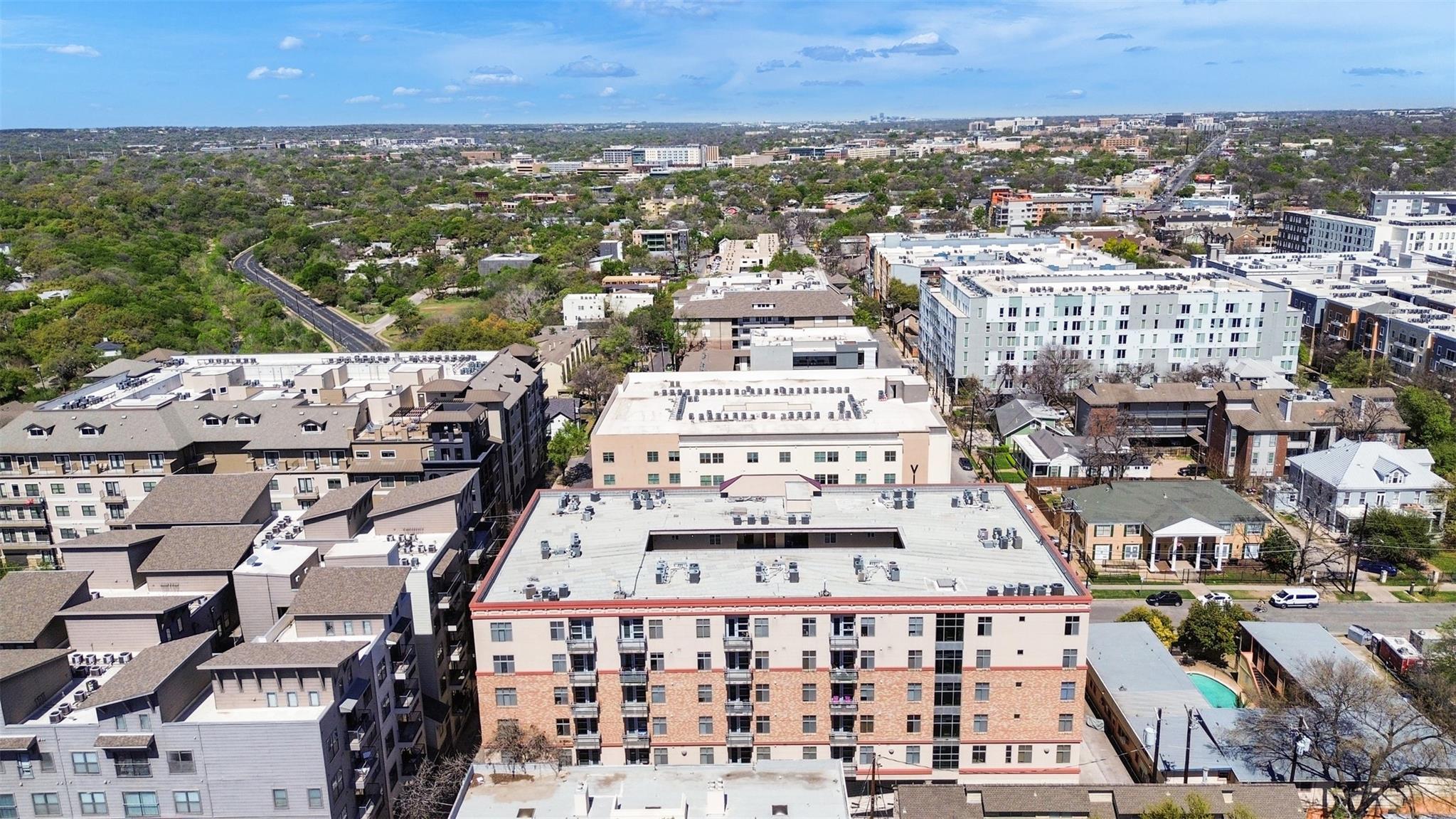 711 W 26th St # 607, Austin, TX 78705