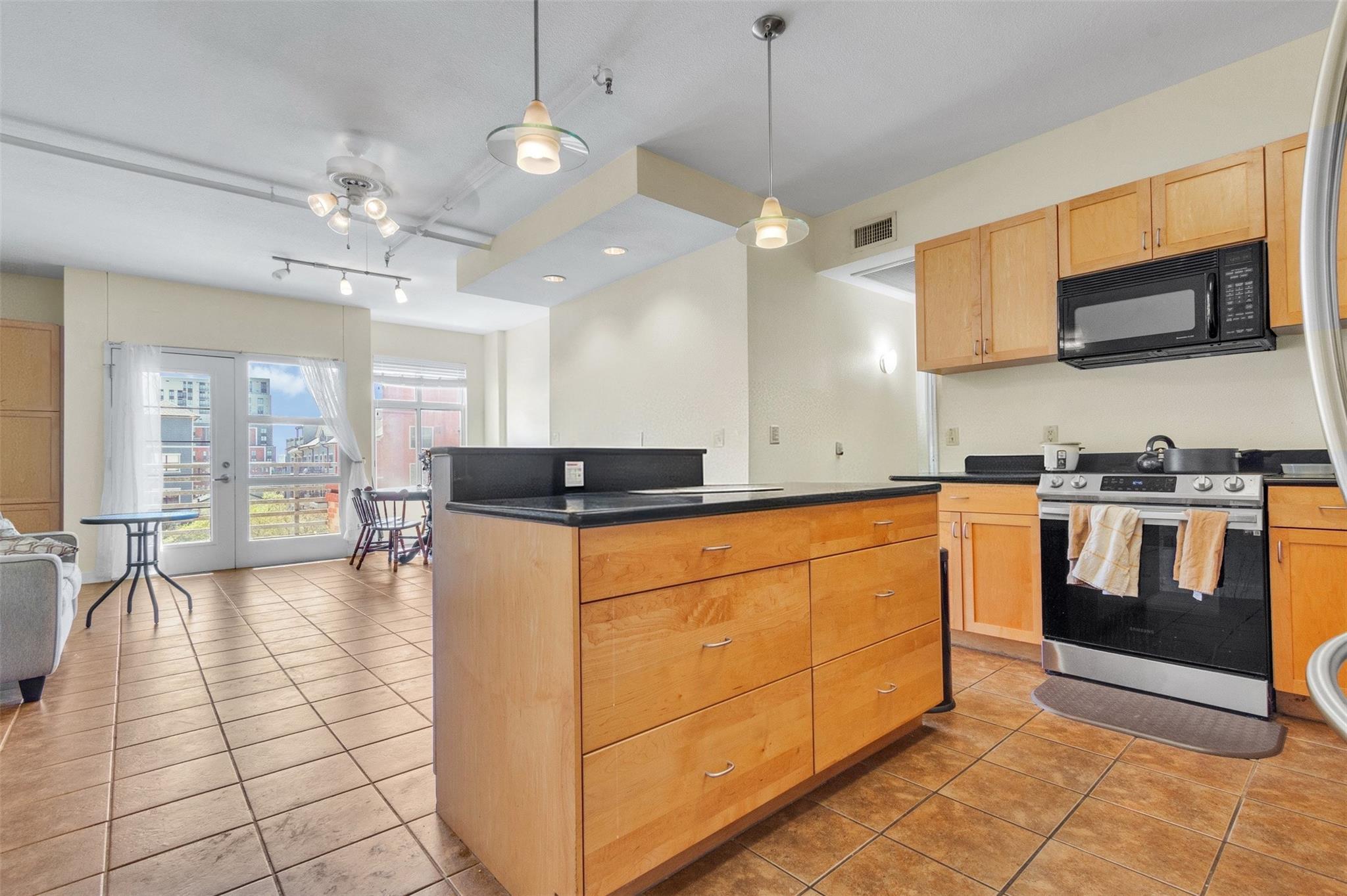 711 W 26th St # 607, Austin, TX 78705