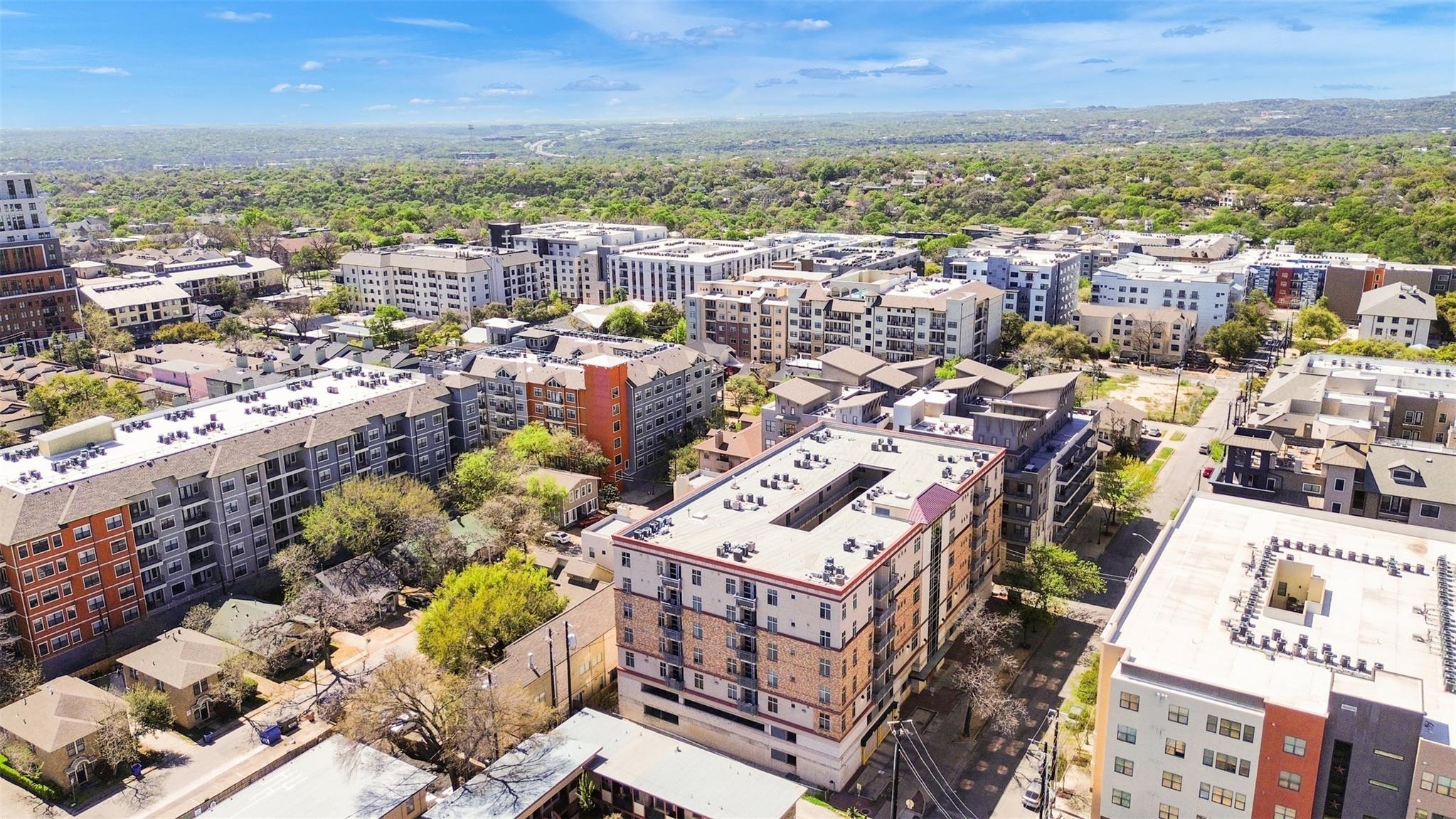 711 W 26th St # 607, Austin, TX 78705