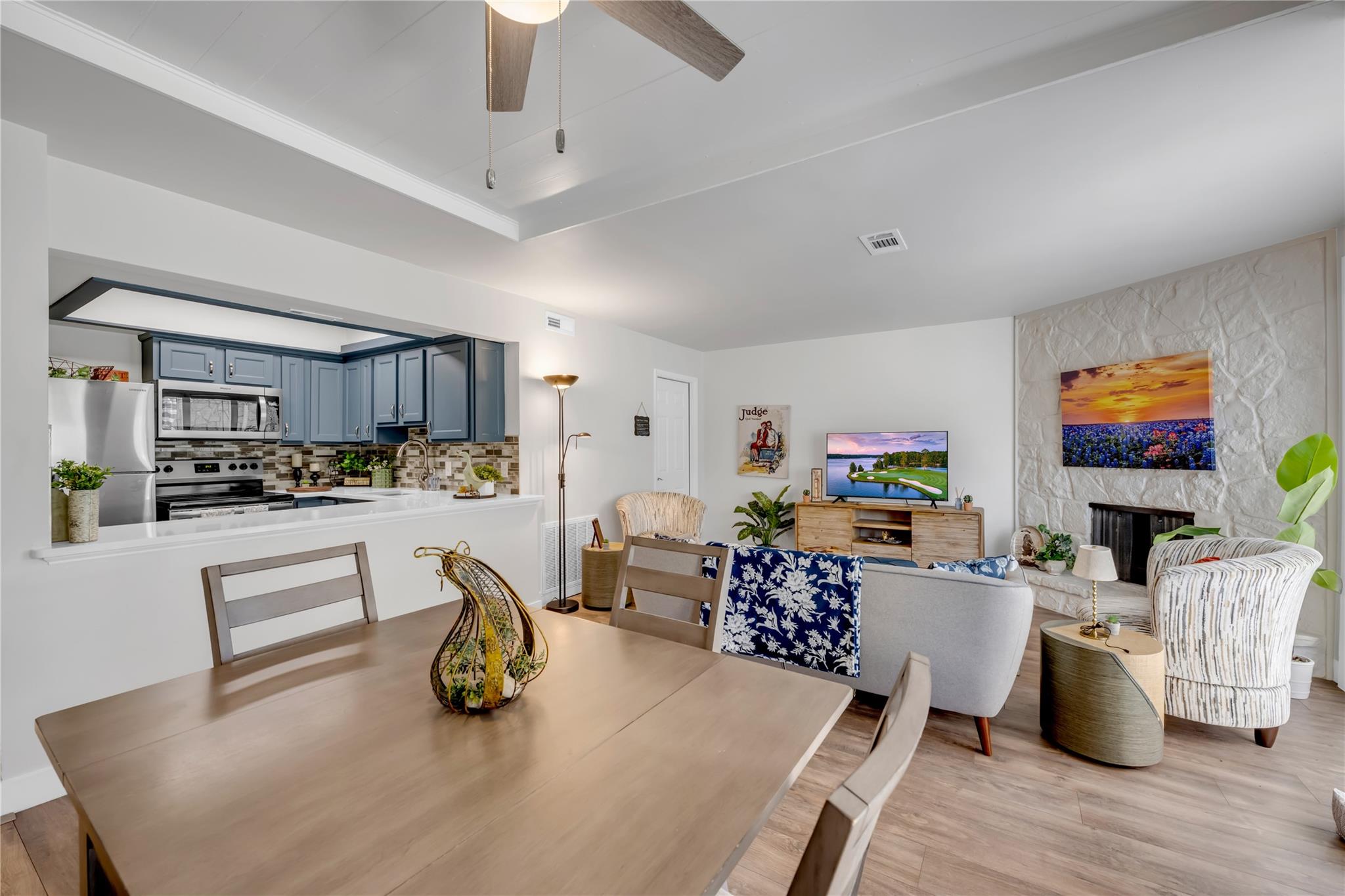 200 Free Rein # 5, Horseshoe Bay, TX 78657