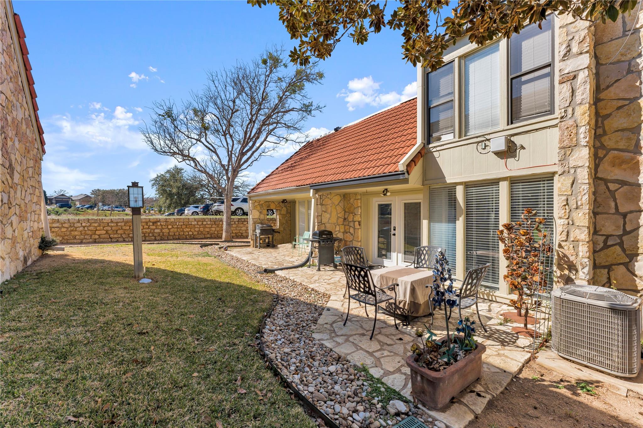 200 Free Rein # 5, Horseshoe Bay, TX 78657