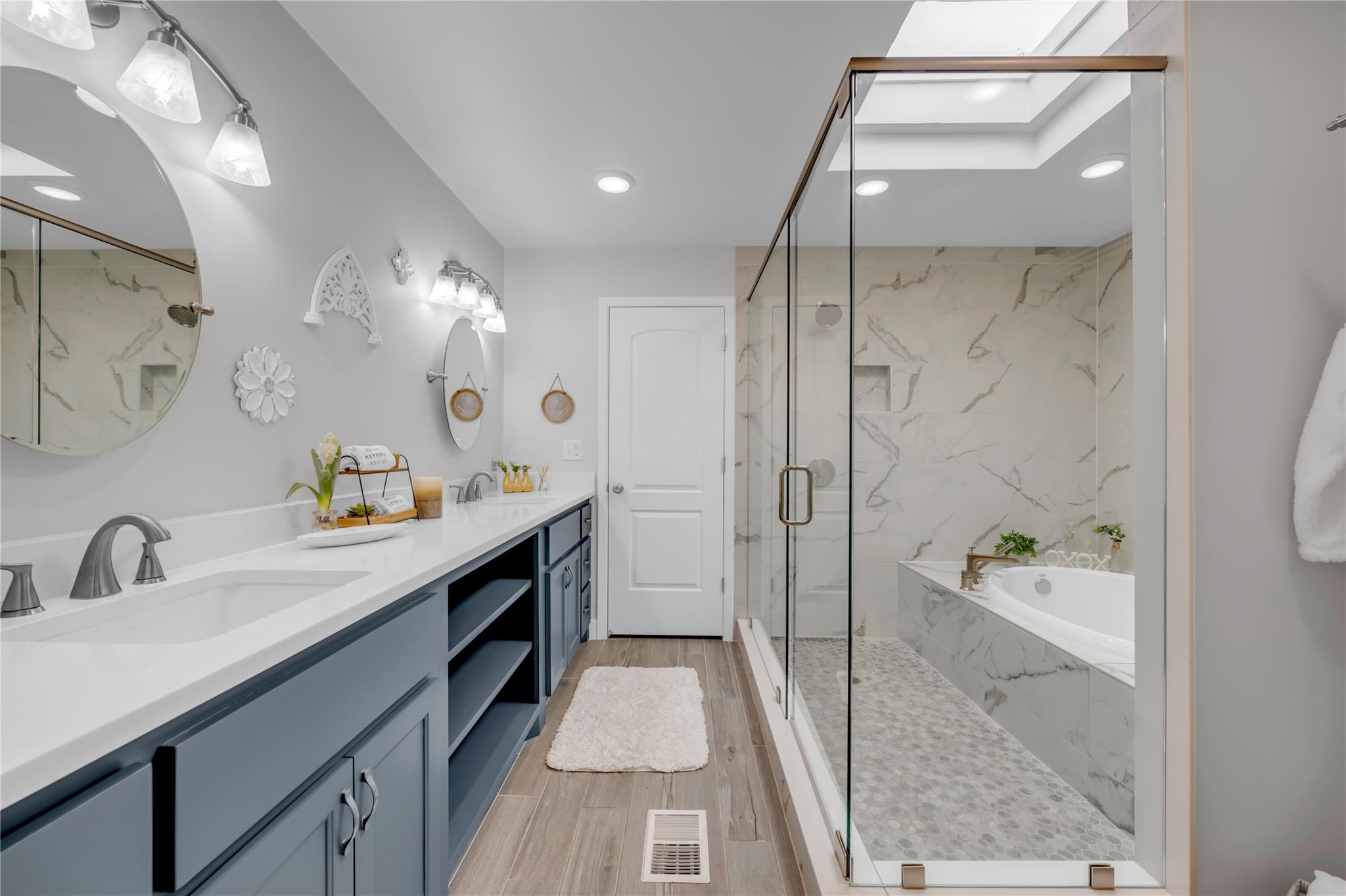 200 Free Rein # 5, Horseshoe Bay, TX 78657