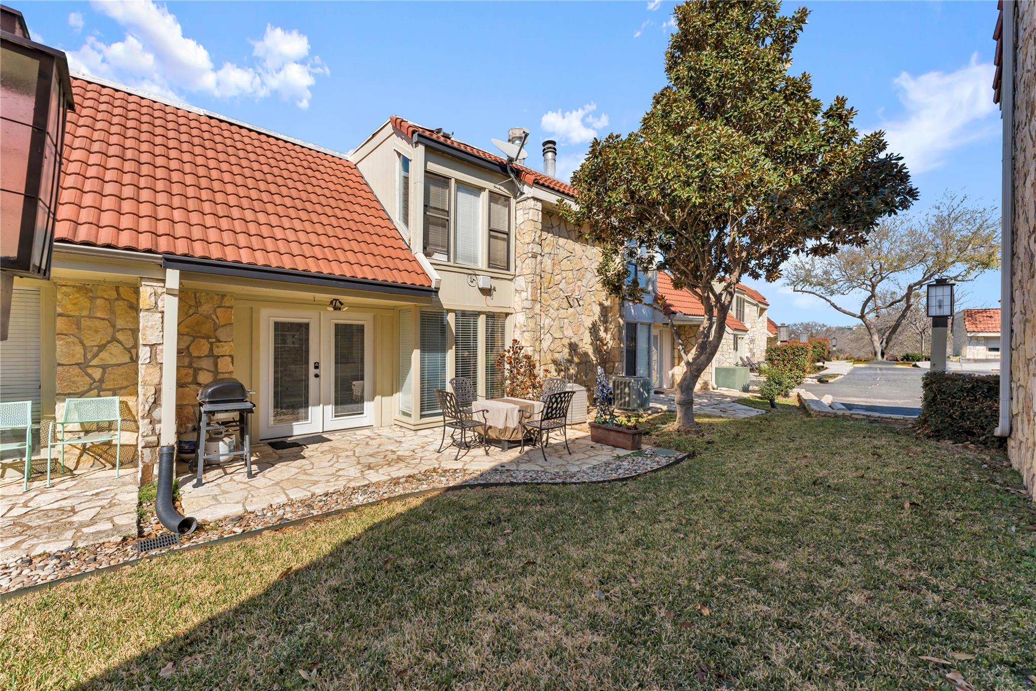 200 Free Rein # 5, Horseshoe Bay, TX 78657