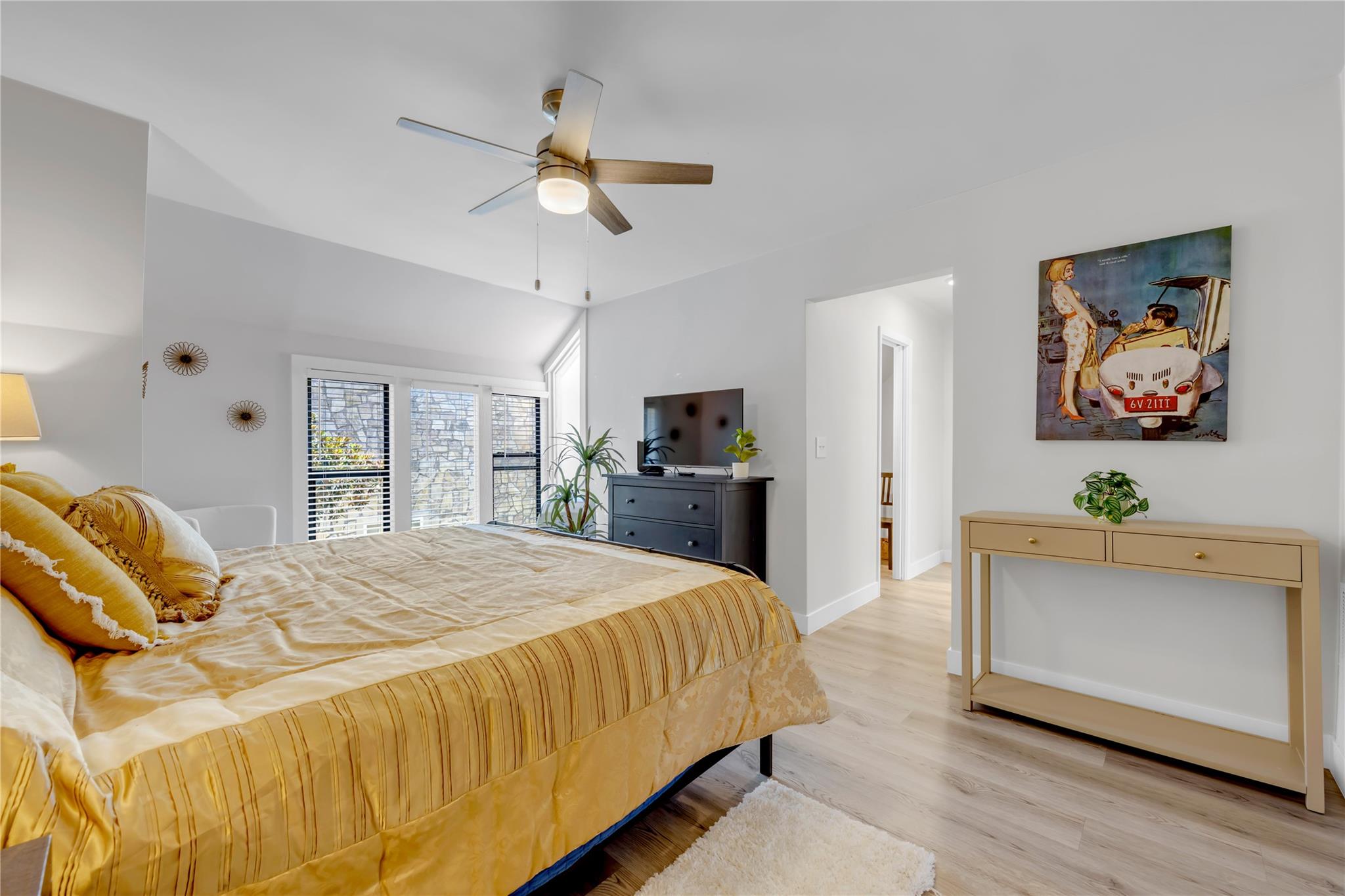 200 Free Rein # 5, Horseshoe Bay, TX 78657