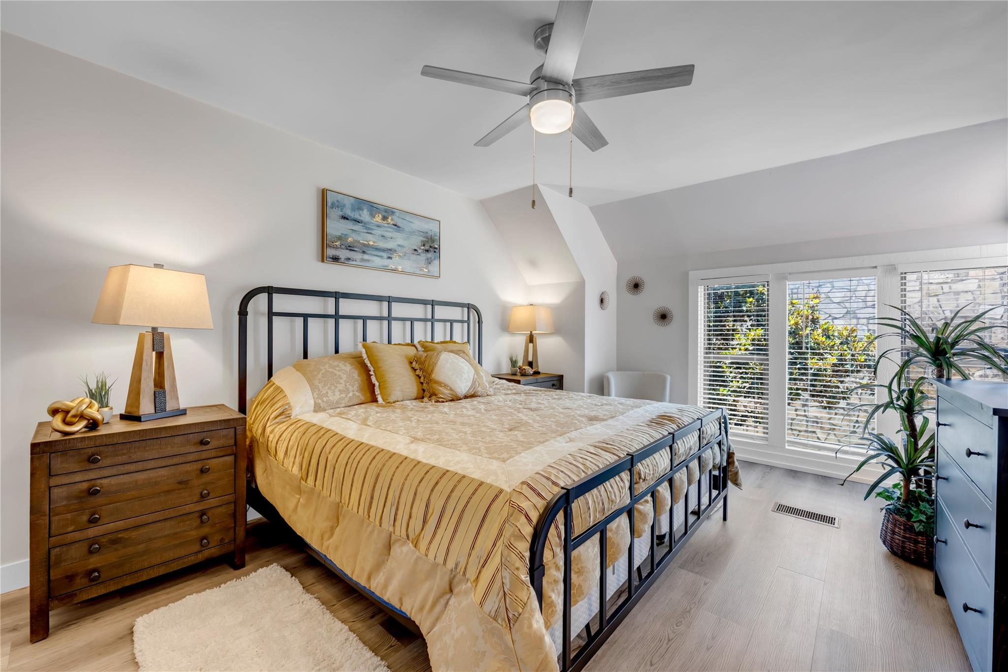 200 Free Rein # 5, Horseshoe Bay, TX 78657