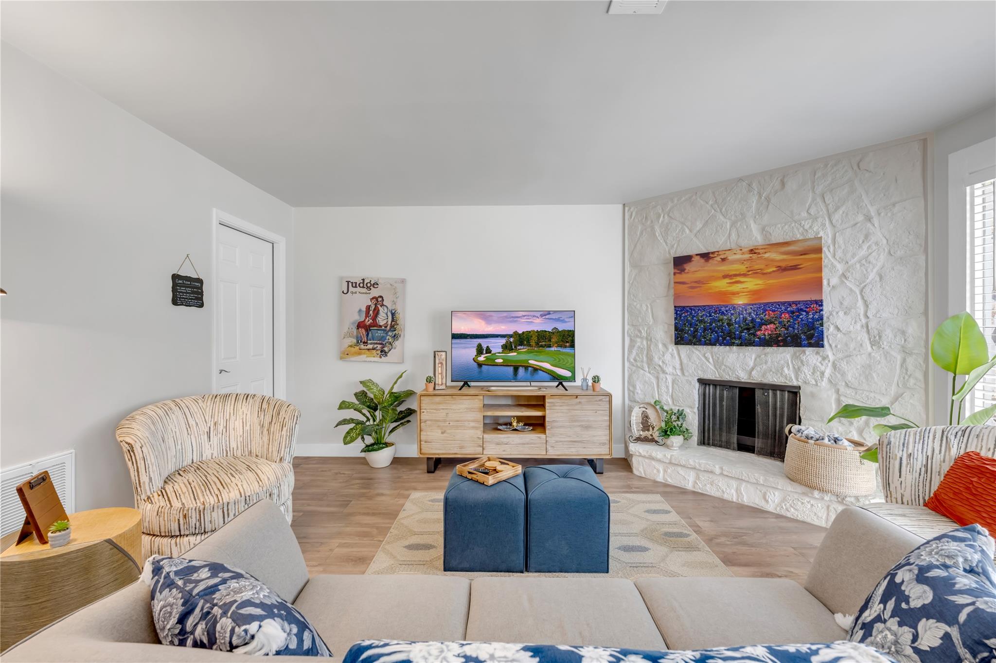 200 Free Rein # 5, Horseshoe Bay, TX 78657