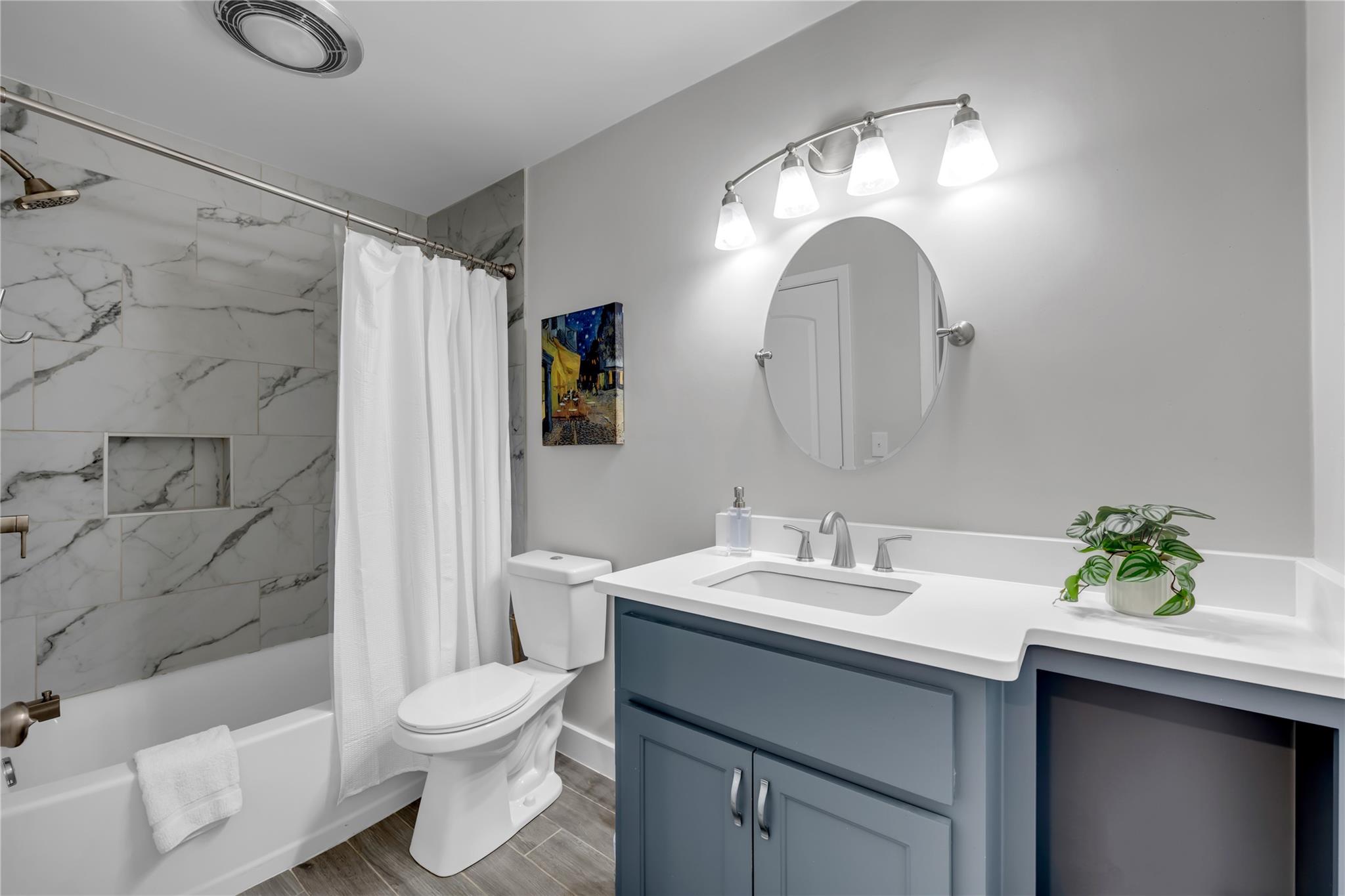 200 Free Rein # 5, Horseshoe Bay, TX 78657