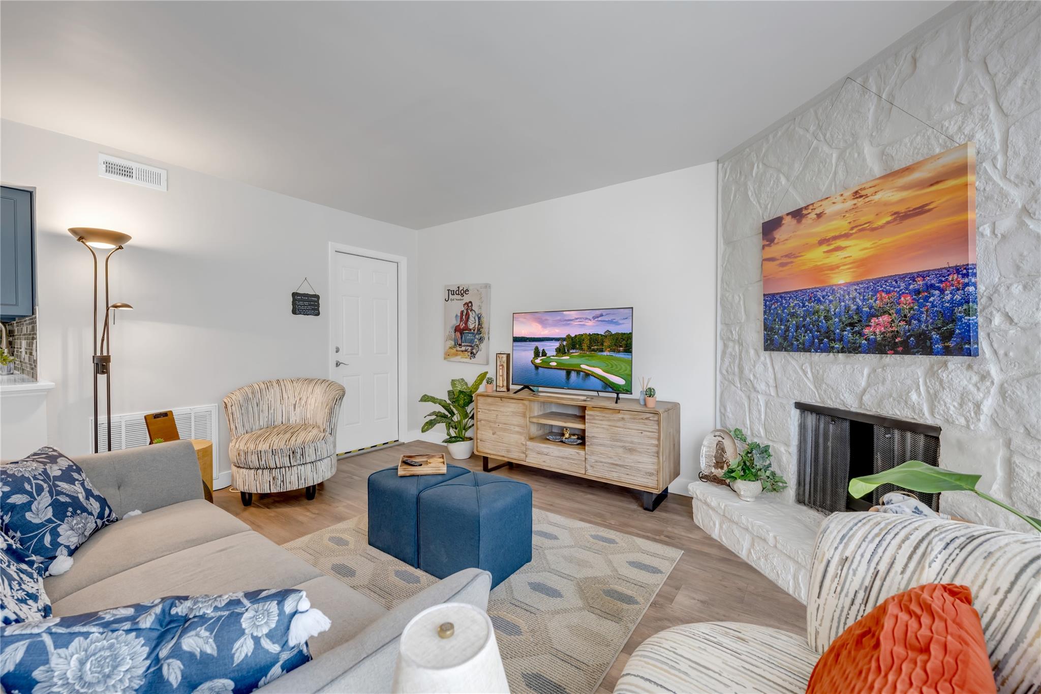 200 Free Rein # 5, Horseshoe Bay, TX 78657