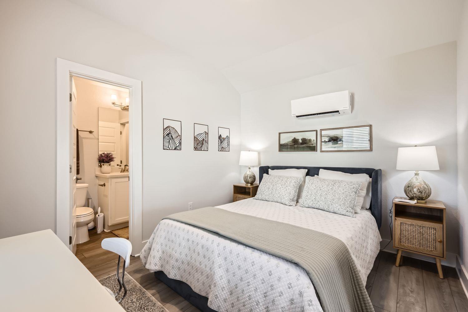 7700 Ella Lee Ln, Austin, TX 78744