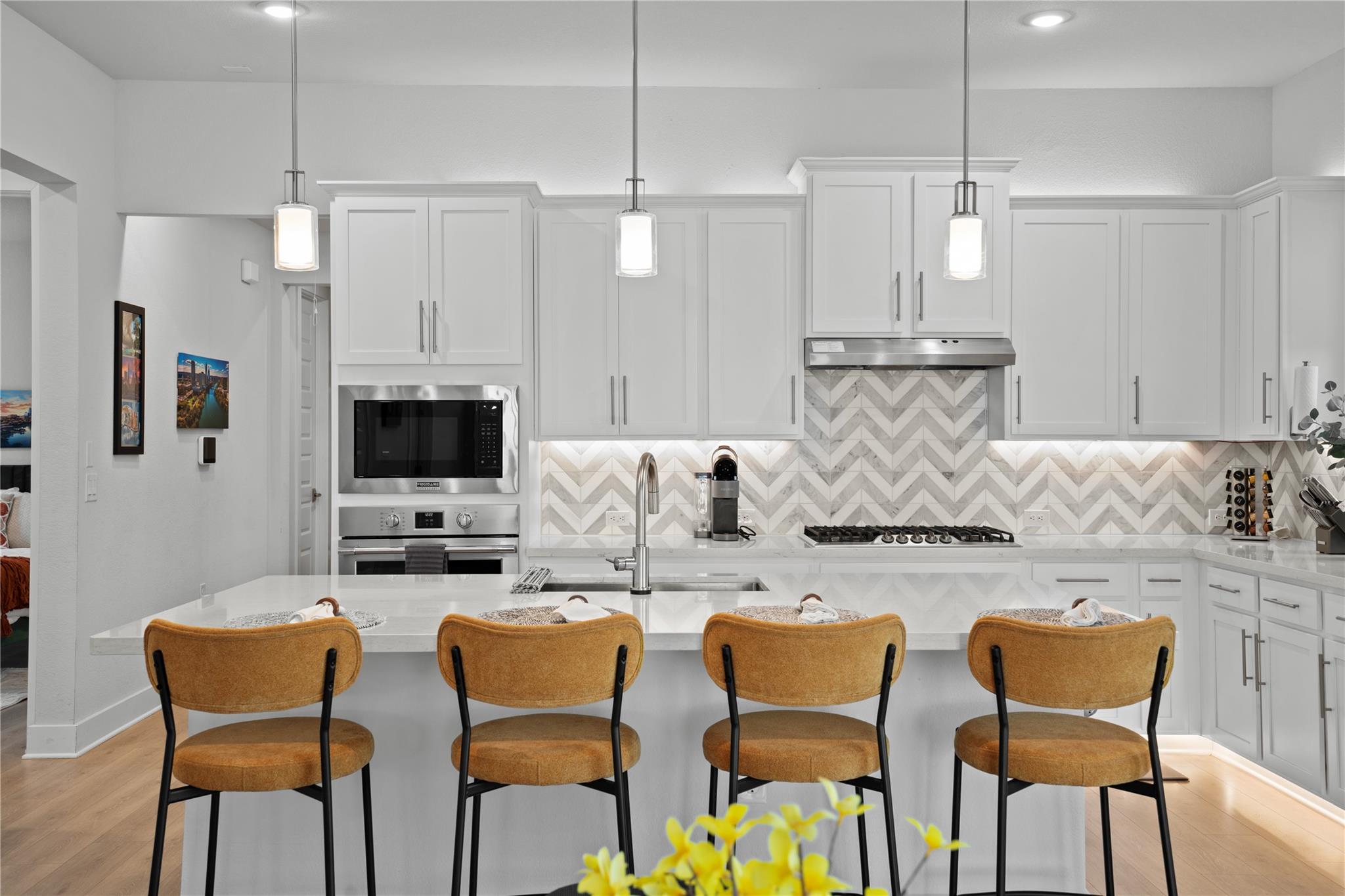 7700 Ella Lee Ln, Austin, TX 78744