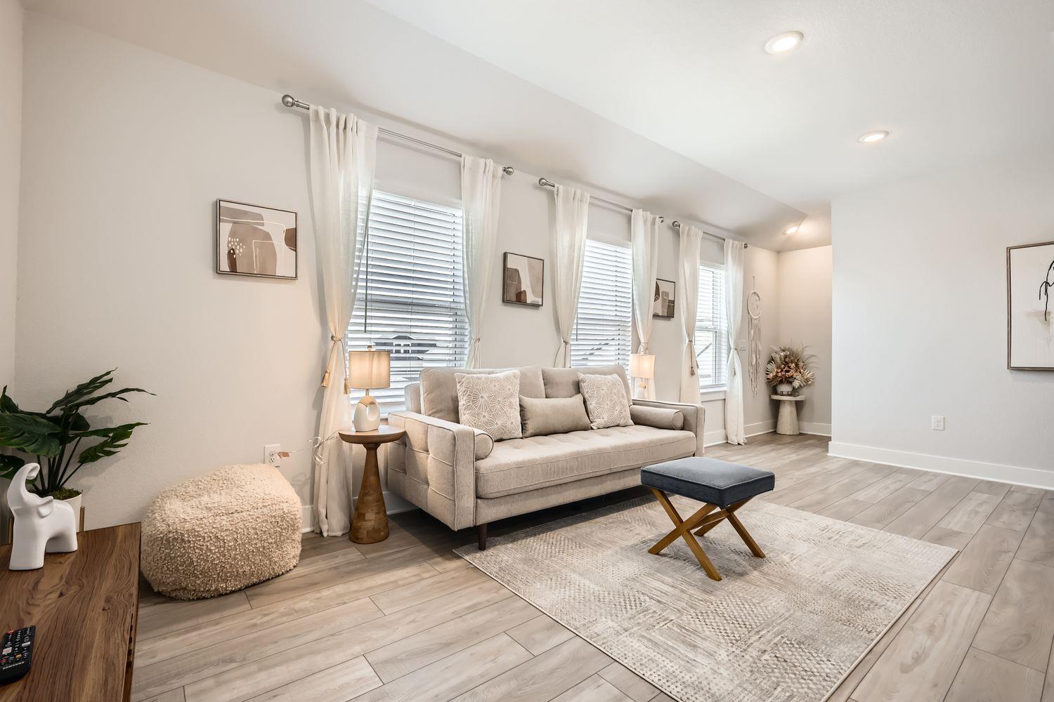 7700 Ella Lee Ln, Austin, TX 78744