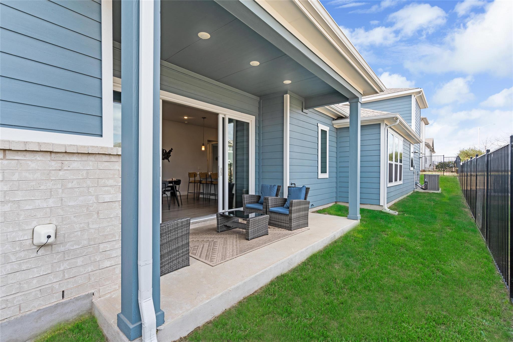 7700 Ella Lee Ln, Austin, TX 78744