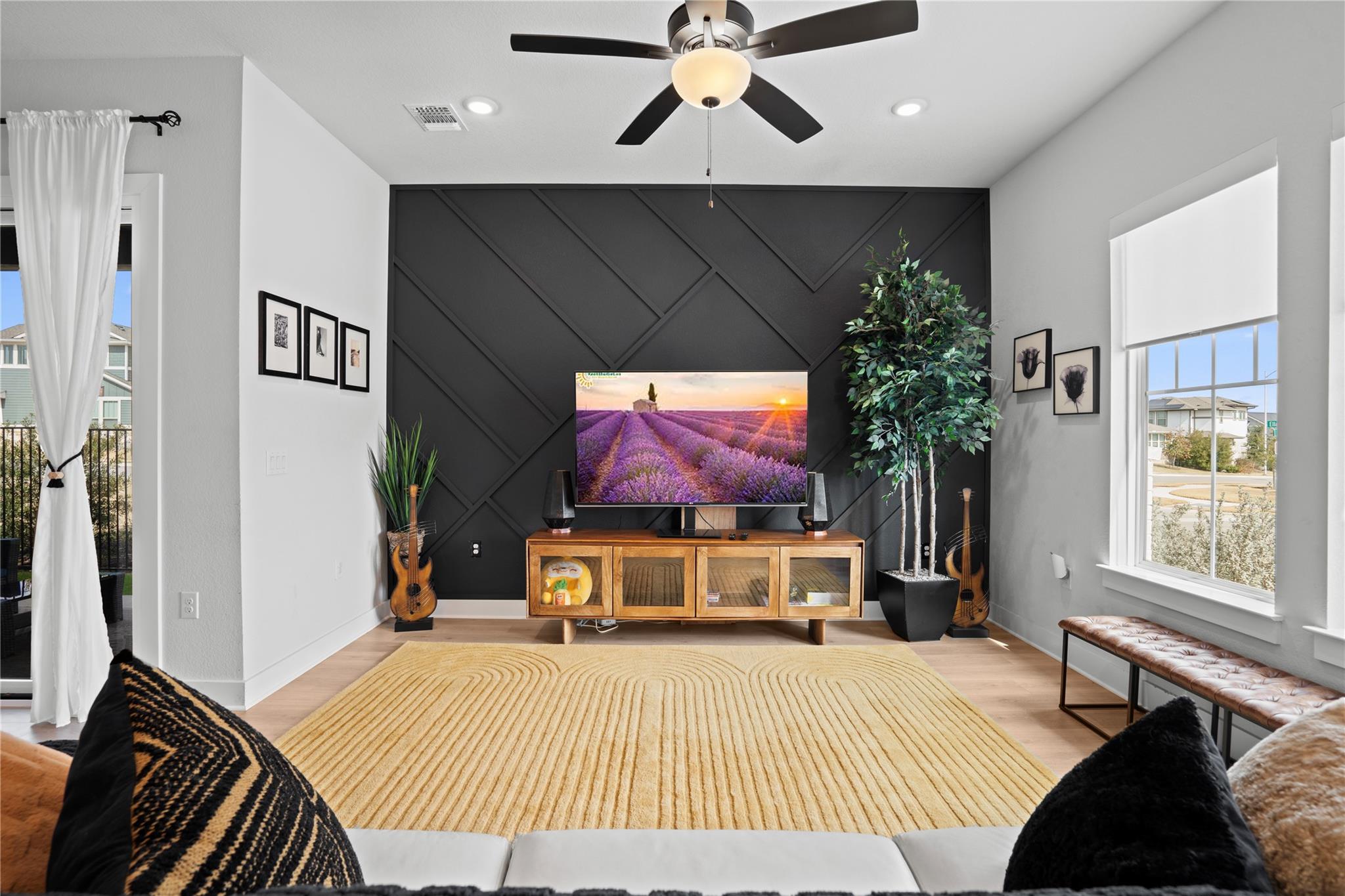 7700 Ella Lee Ln, Austin, TX 78744