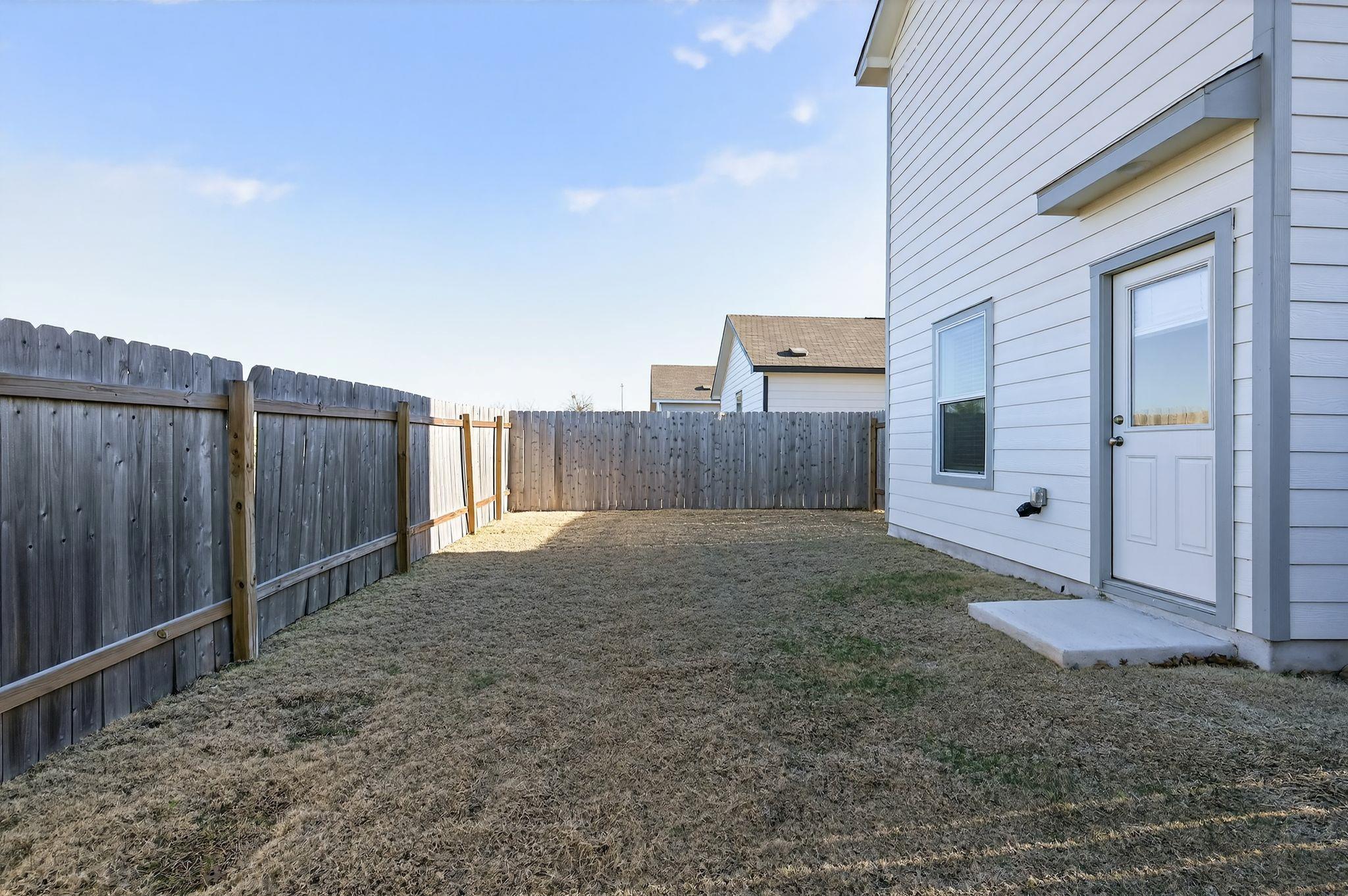 612 Marty Allen Loop, Jarrell, TX 76537