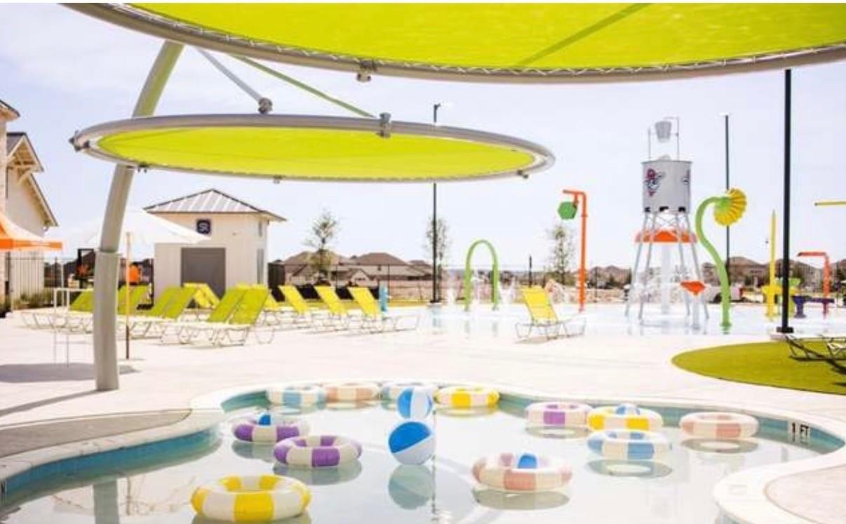 136 Banyon Dr, Liberty Hill, TX 78642