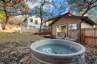 1106 Mission Ridge Blvd # B, Austin, TX 78704