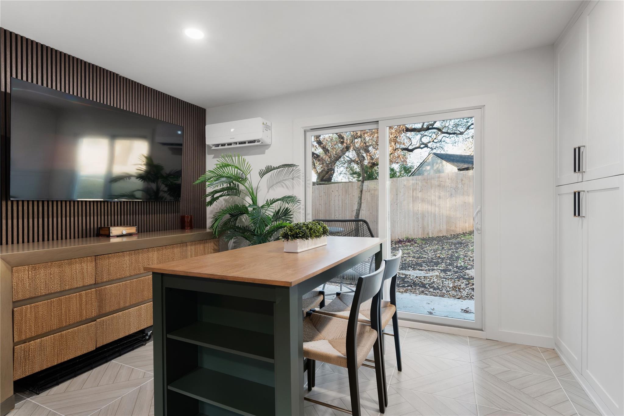 1106 Mission Ridge Blvd # B, Austin, TX 78704