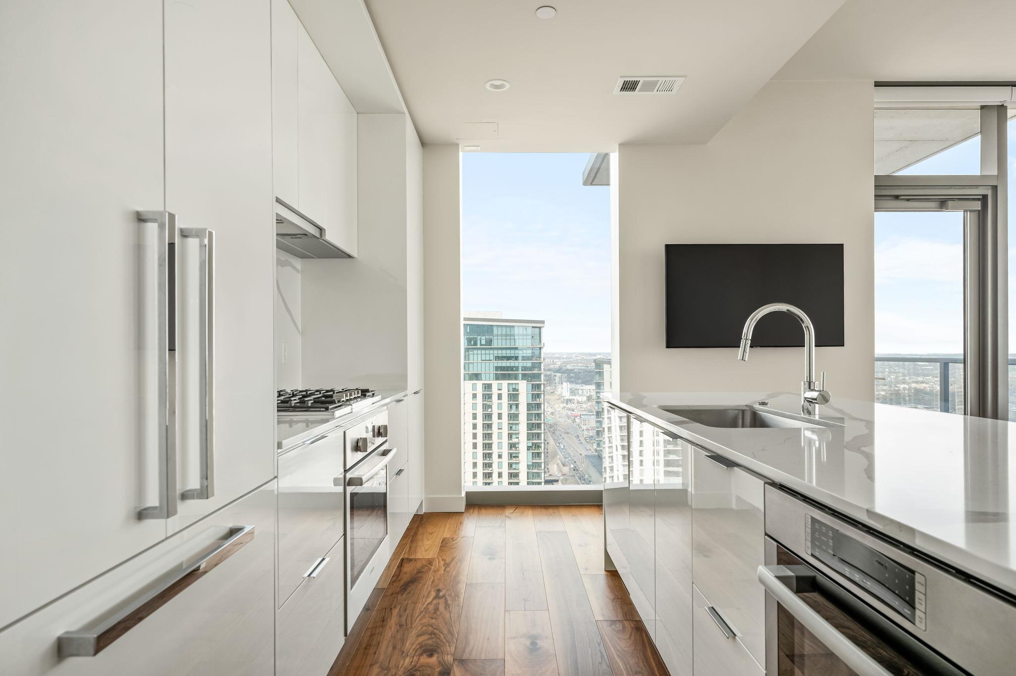 44 East Ave # 4104, Austin, TX 78701