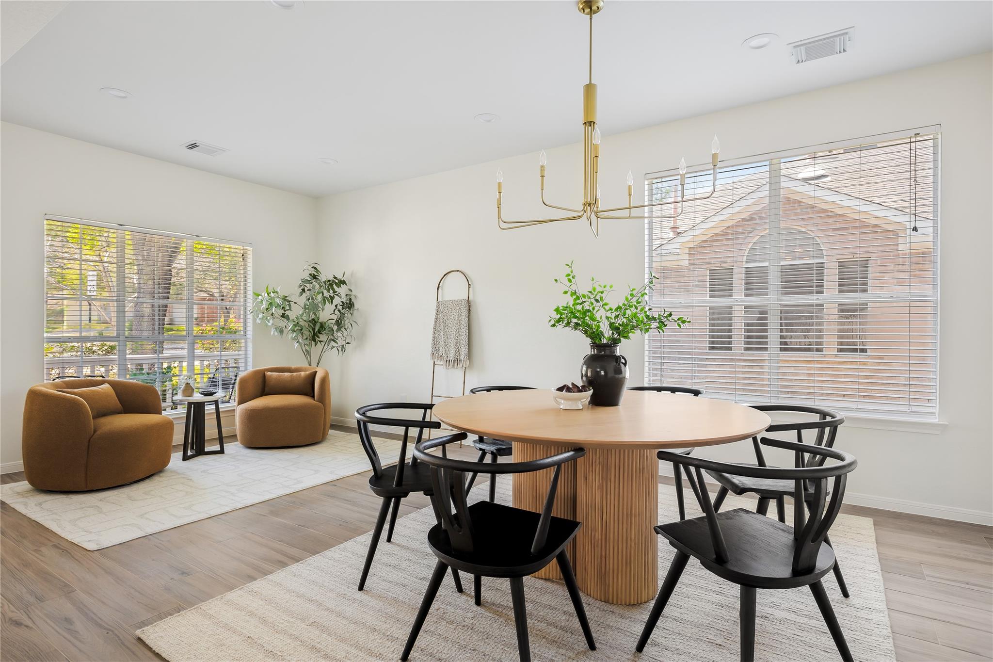 5508 Sunny Vista Dr, Austin, TX 78749