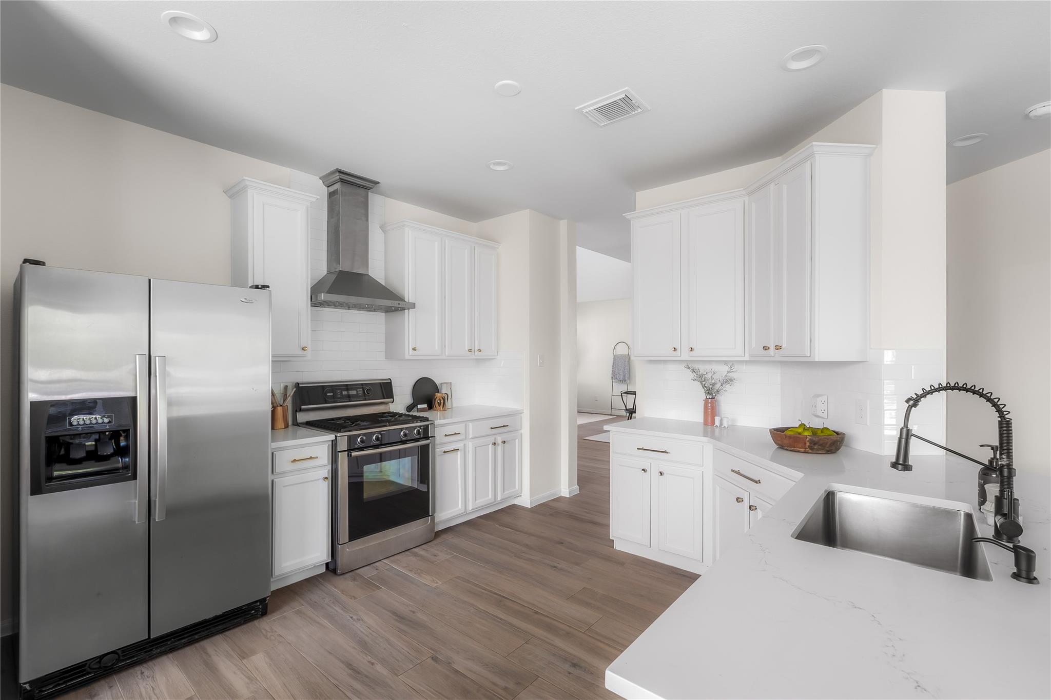 5508 Sunny Vista Dr, Austin, TX 78749