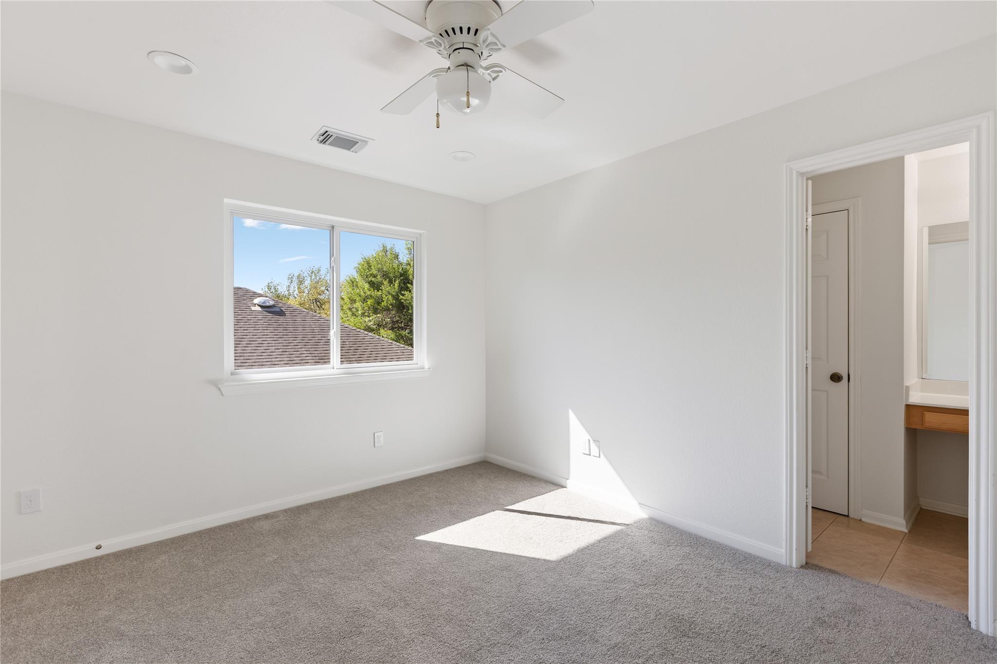 5508 Sunny Vista Dr, Austin, TX 78749