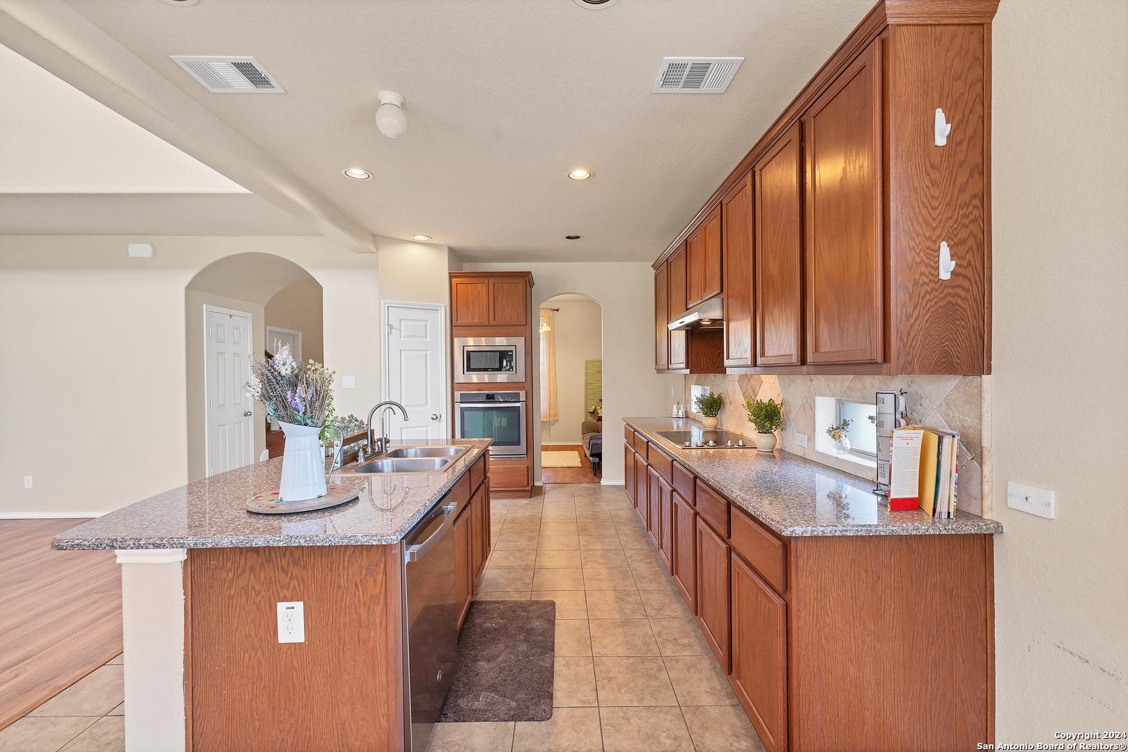 2063 Western Pecan, New Braunfels, TX 78130