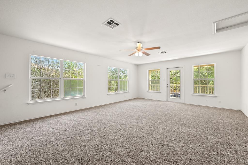 83 Elm Hill Ct, San Marcos, TX 78666