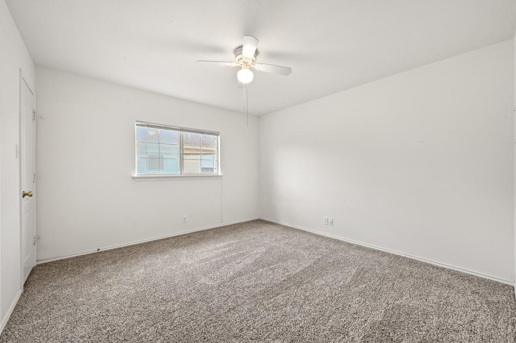 83 Elm Hill Ct, San Marcos, TX 78666