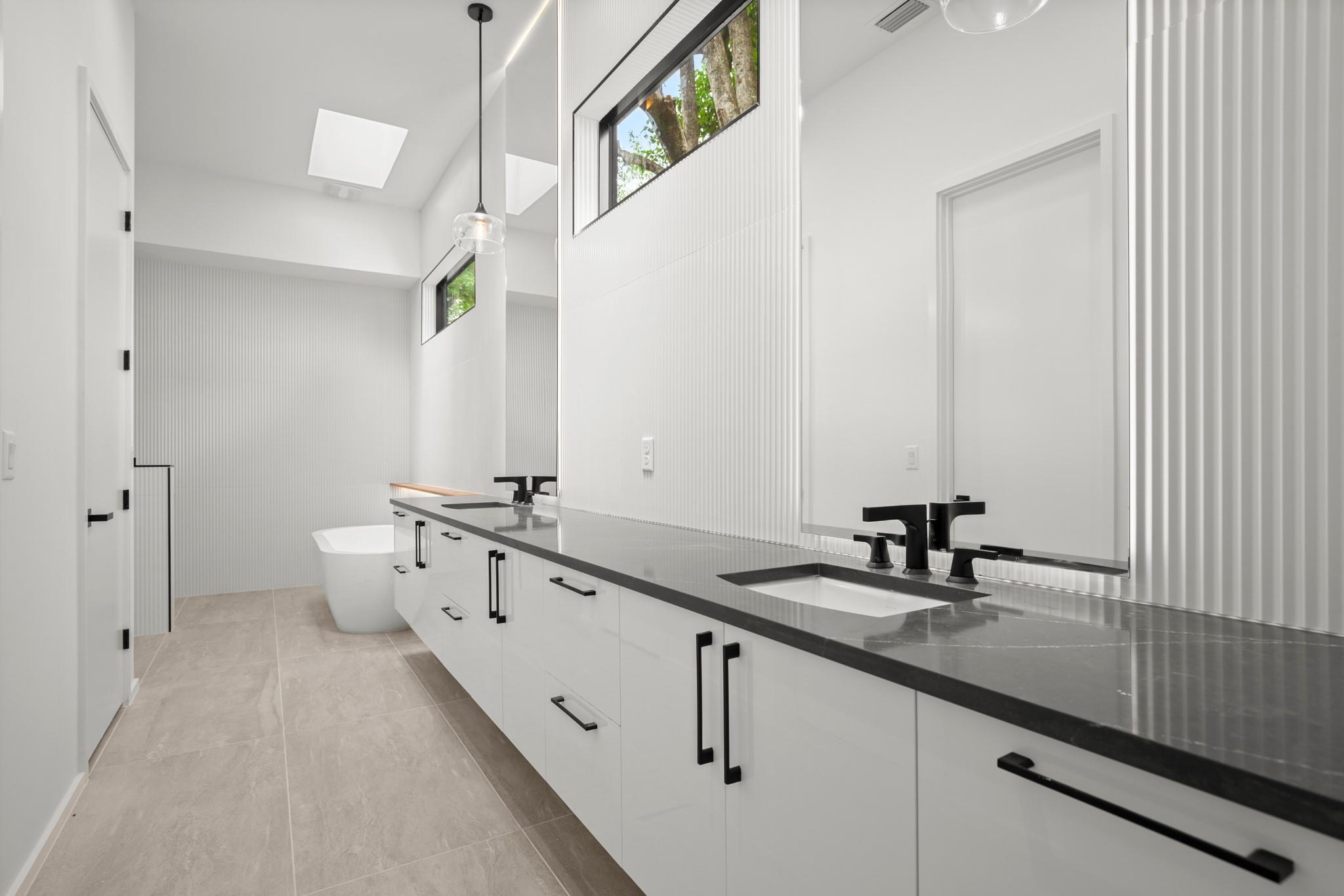 2215 S 3rd St, Austin, TX 78704