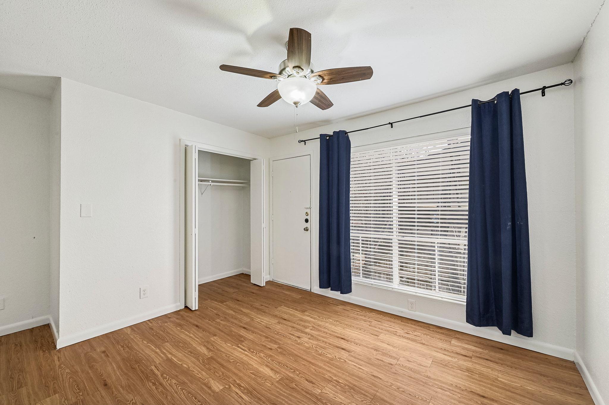 2207 Leon St # 201, Austin, TX 78705