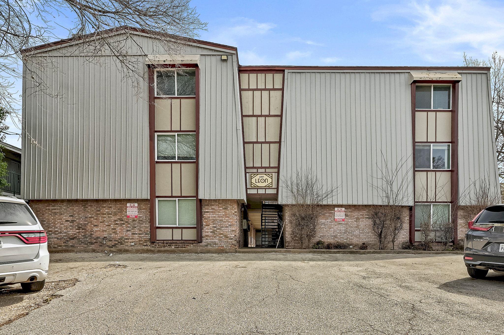 2207 Leon St # 201, Austin, TX 78705