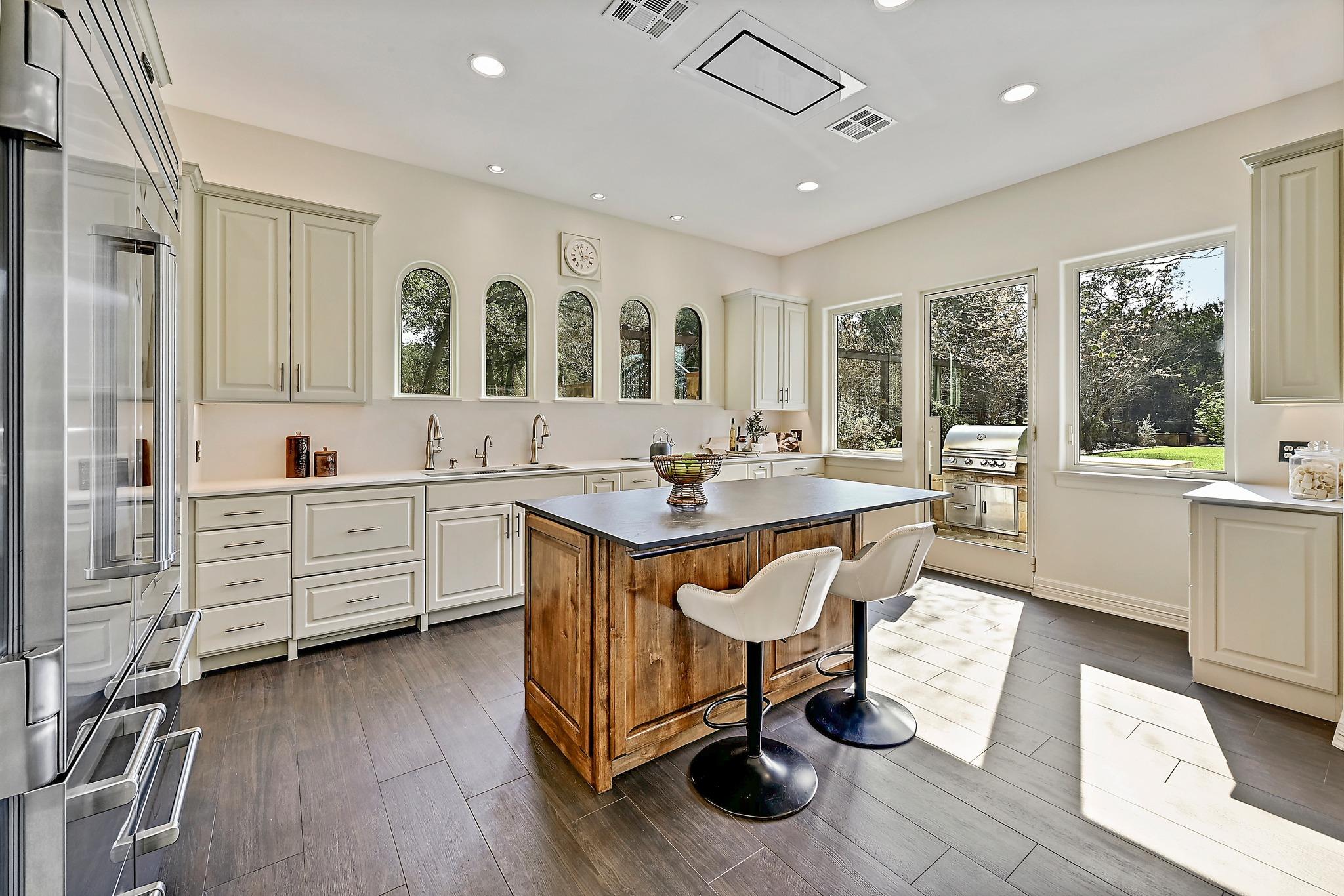 13201 Winding Creek Rd, Austin, TX 78736