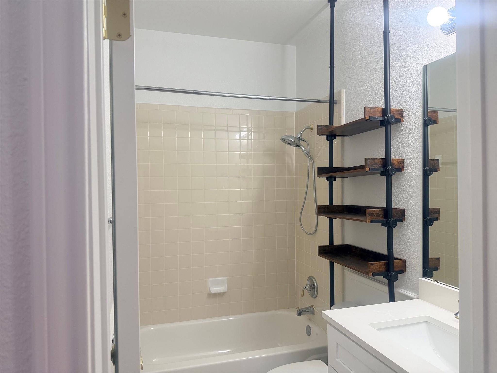 9501 Aire Libre Dr, Austin, TX 78726