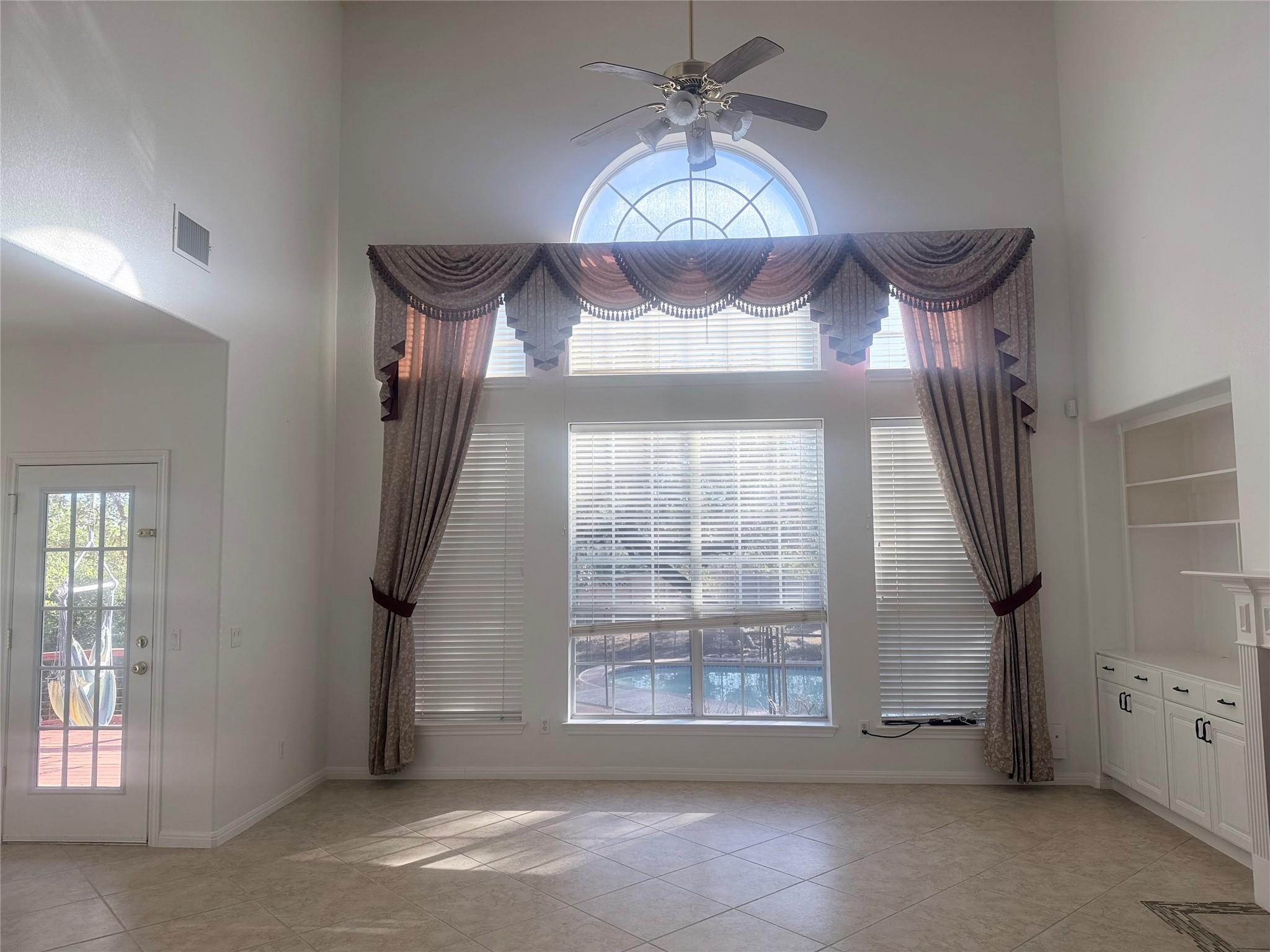 9501 Aire Libre Dr, Austin, TX 78726