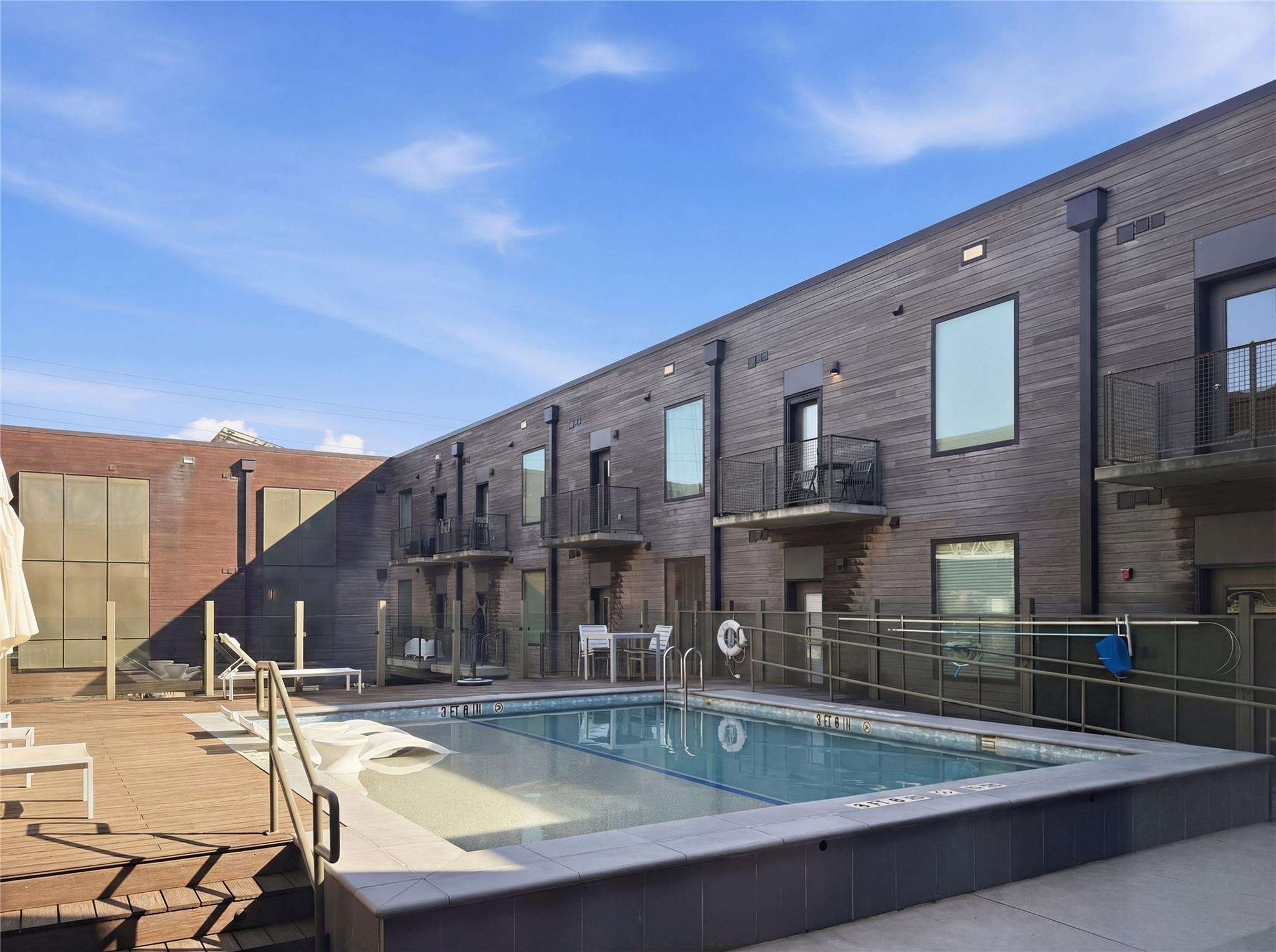 1800 E 4th St # 223, Austin, TX 78702