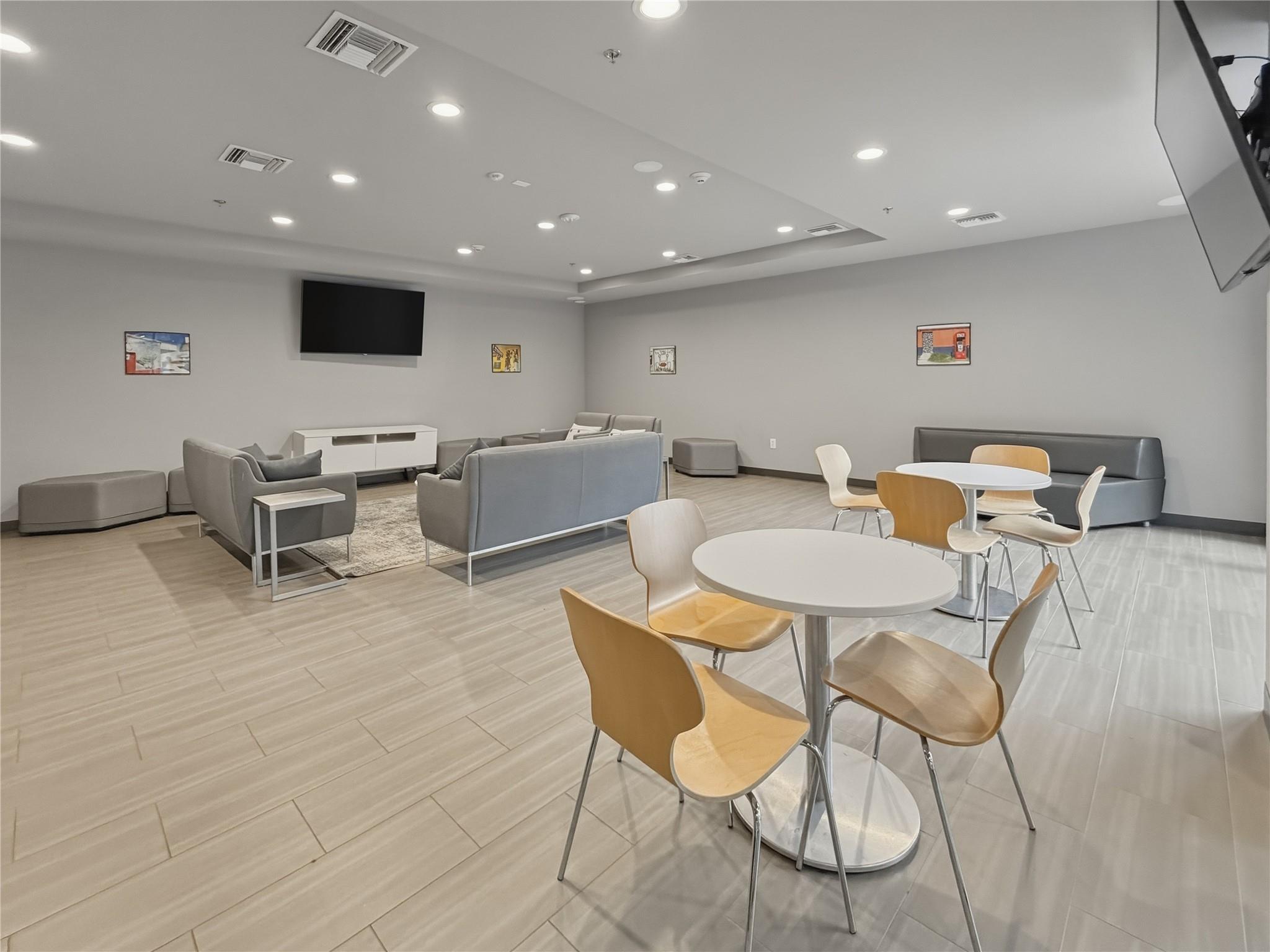 1800 E 4th St # 223, Austin, TX 78702