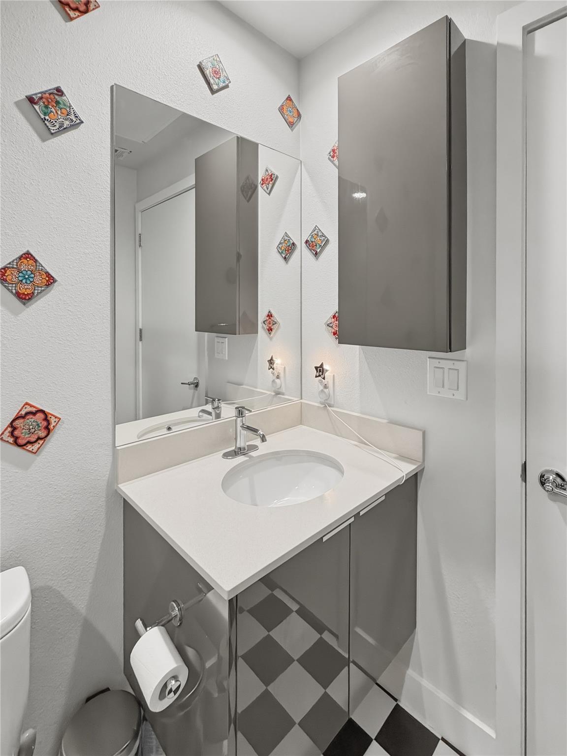 1800 E 4th St # 223, Austin, TX 78702