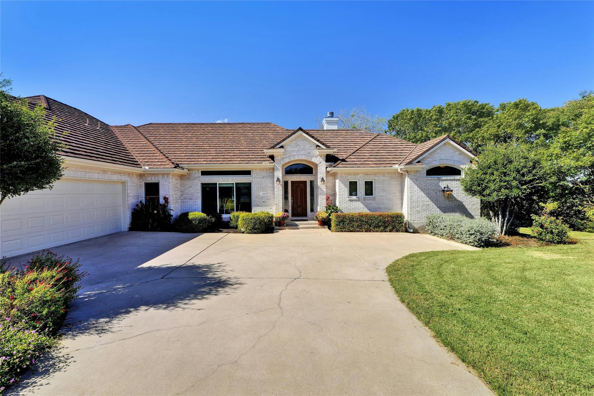 209 Overlook Ct, Georgetown, TX 78628