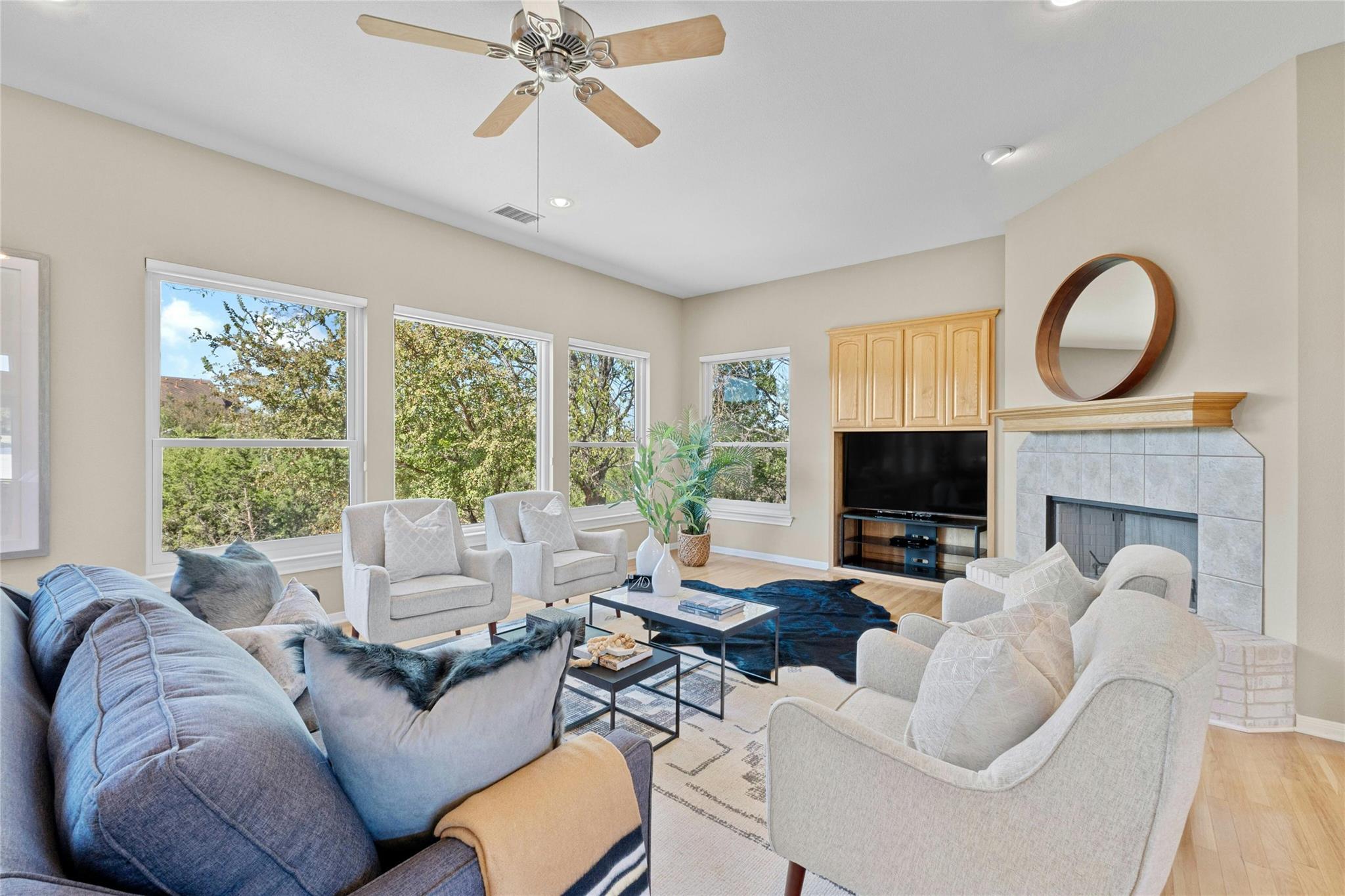 209 Overlook Ct, Georgetown, TX 78628