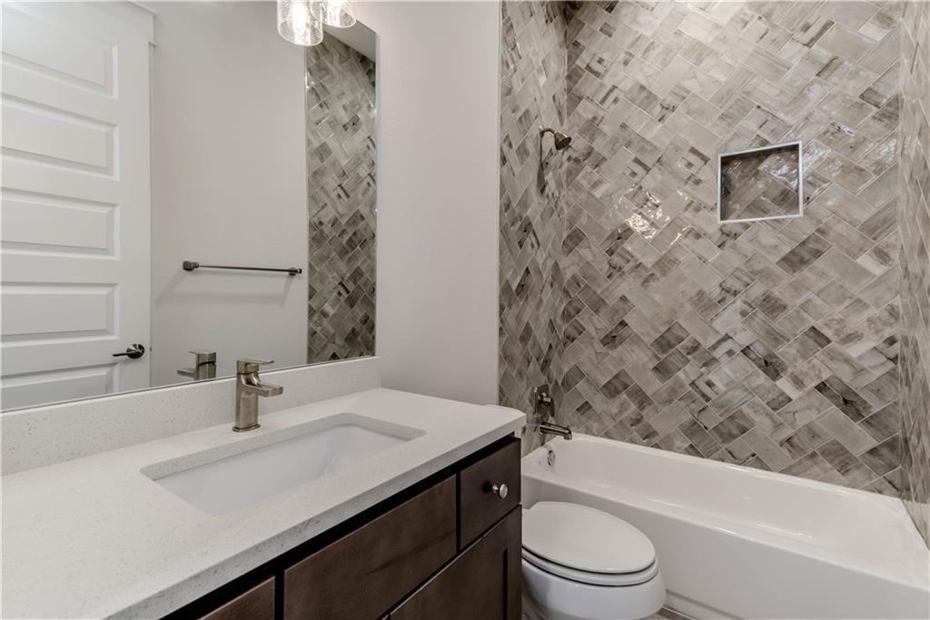 8411 Bowling Green Dr # B, Austin, TX 78757